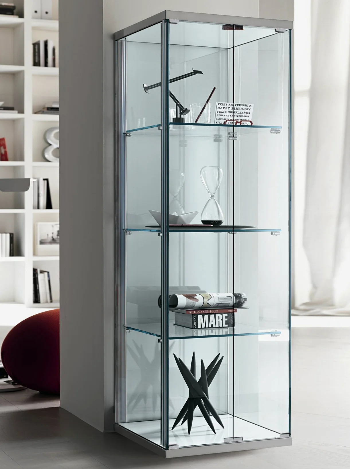 Vetrina Moderna 2 Ante in Vetro Temperato Bianca 60,5x36,5x163 cm – Mobile Contenitore per Soggiorno o Cucina, con Struttura in Metallo e Laminato, 3 Ripiani Fissi
