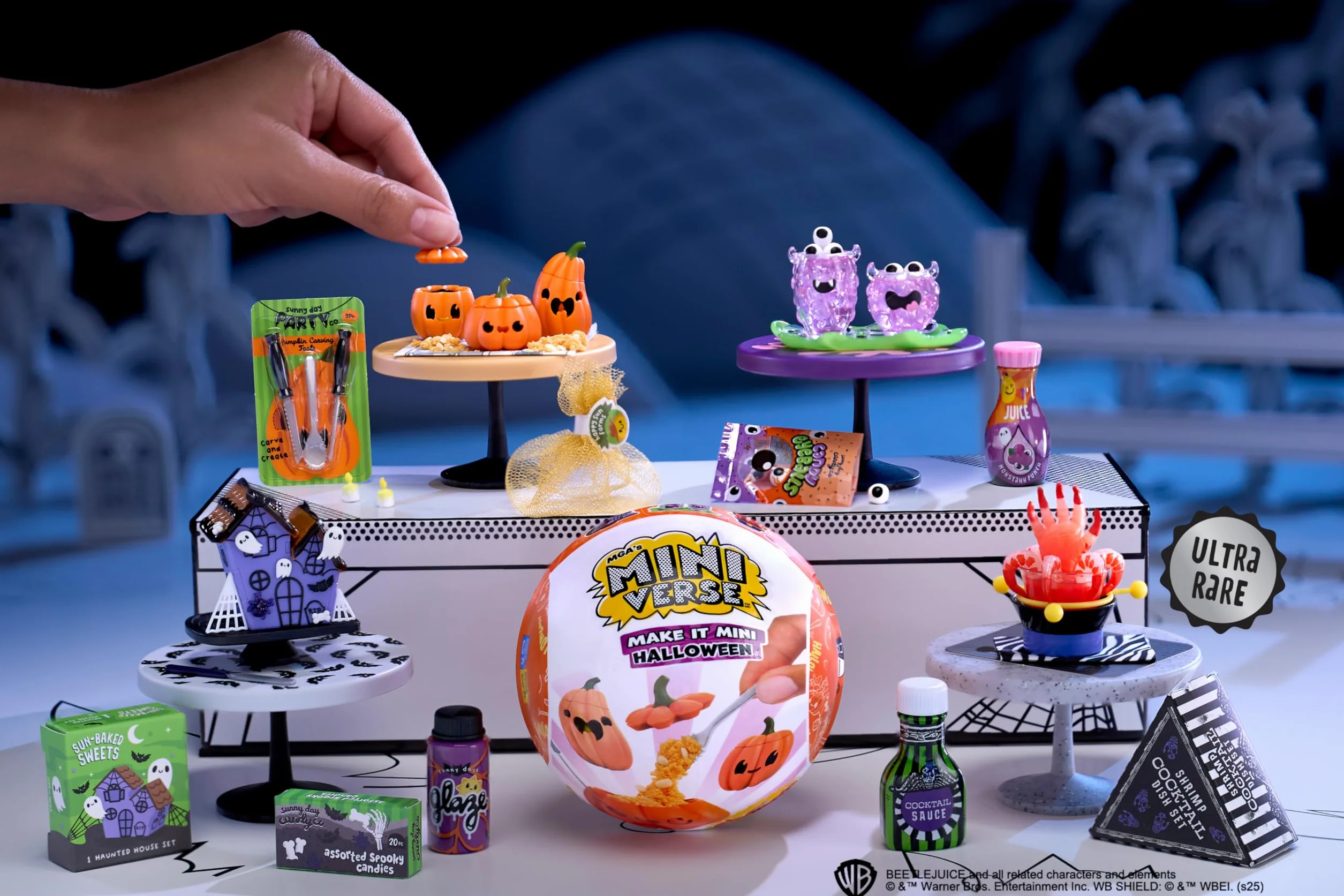 MGA's Miniverse Make It Mini Halloween 2025 - Oggetti da Collezione, Confezione Misteriosa, Spaventoso, Fai-Da-Te, Artigianato, Gioco di Resina, Cibo Replica, Non commestibile - età 8+
