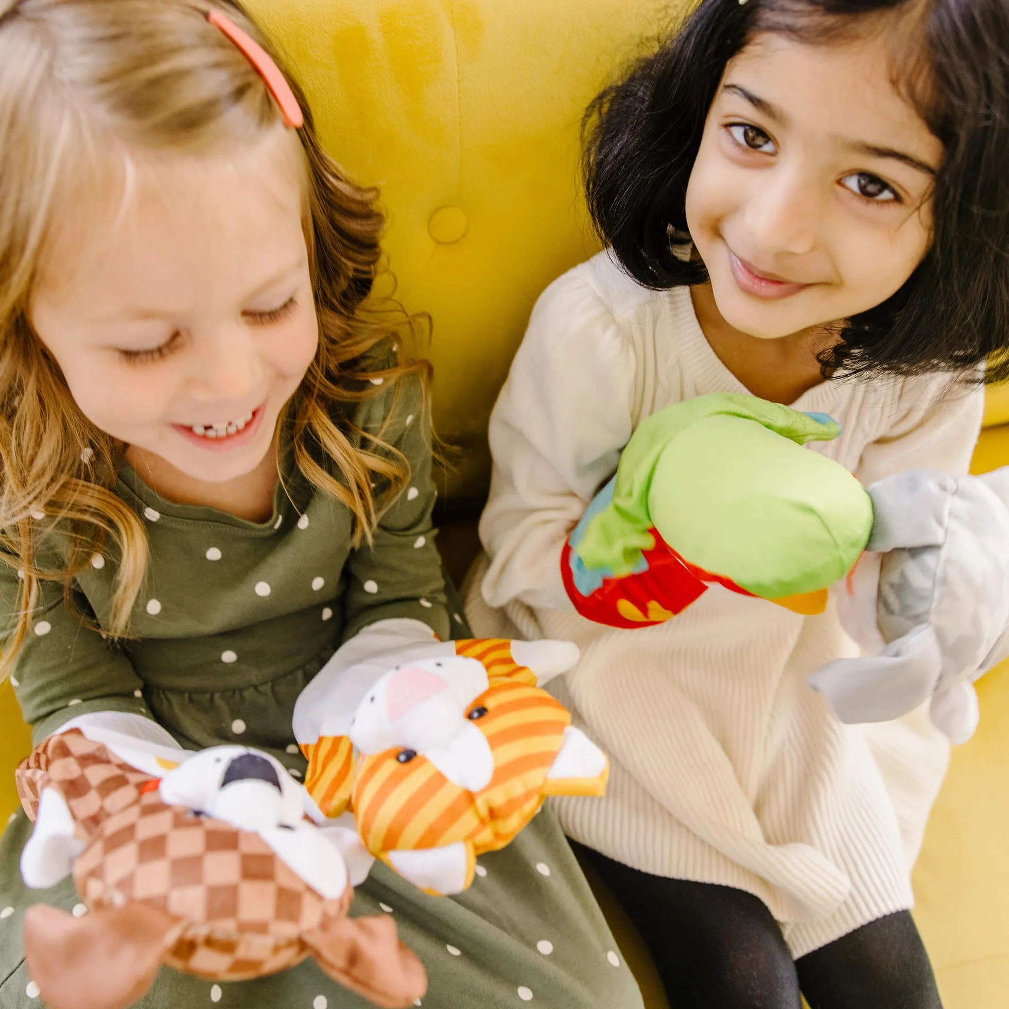 Melissa & Doug Marionette da Mano con Animali, Burattini in Stoffa, Regalo Educativo per Bambini 2+ Anni