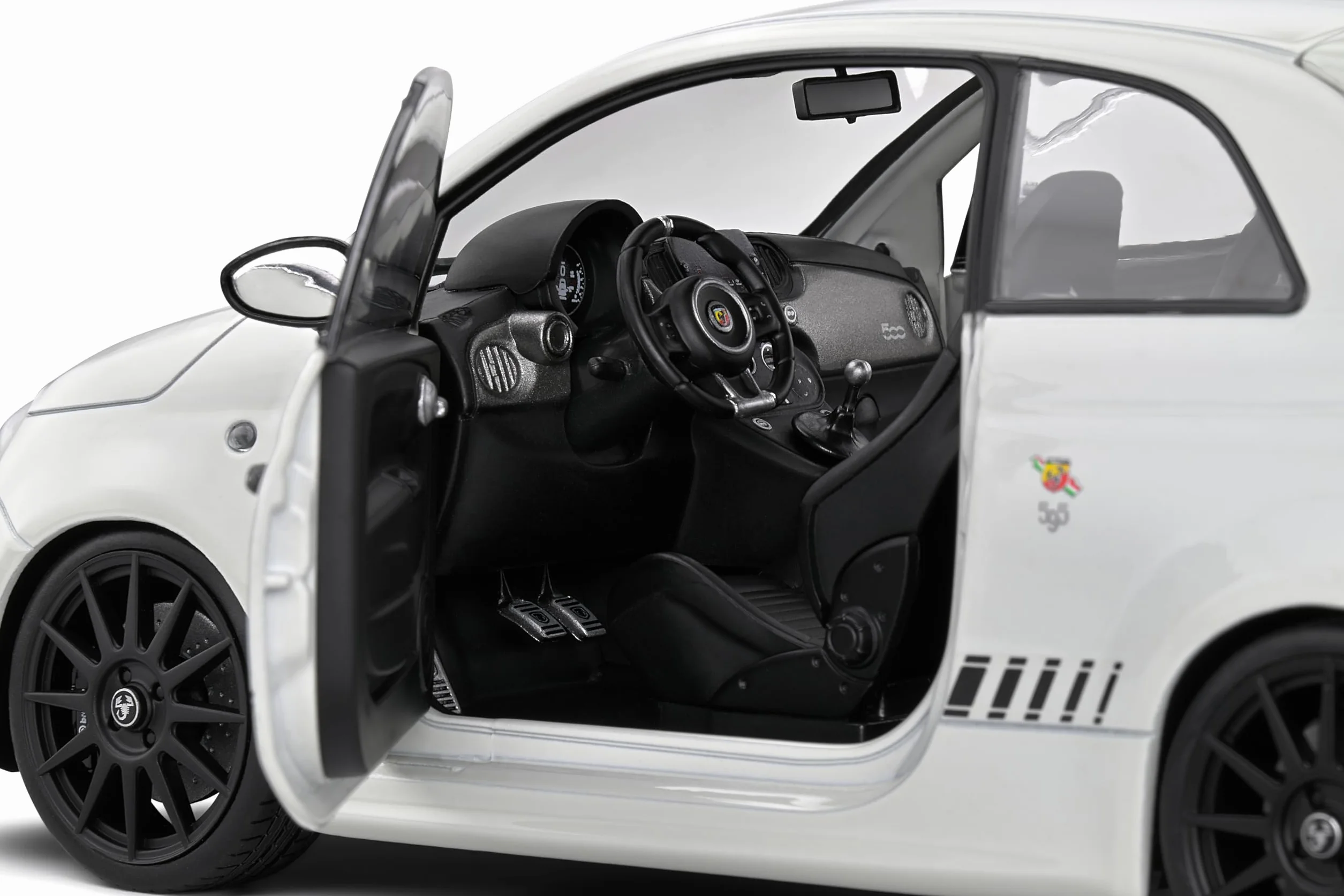 SOLIDO 1:18 Fiat F595 Abarth White 2022