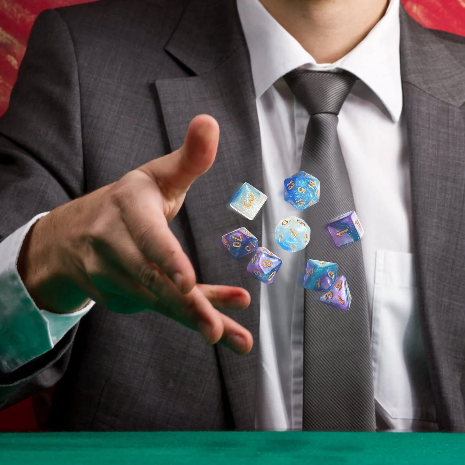 GWHOLE 42 Pezzi Set di Dadi Poliedrici a Due Colori per DND RPG, Dadi in Acrilico con Effetto Galassia e Numeri Oro Ben Visibili, Inclusi 6 Sacchetti in Velluto per Giochi da Tavolo e MTG