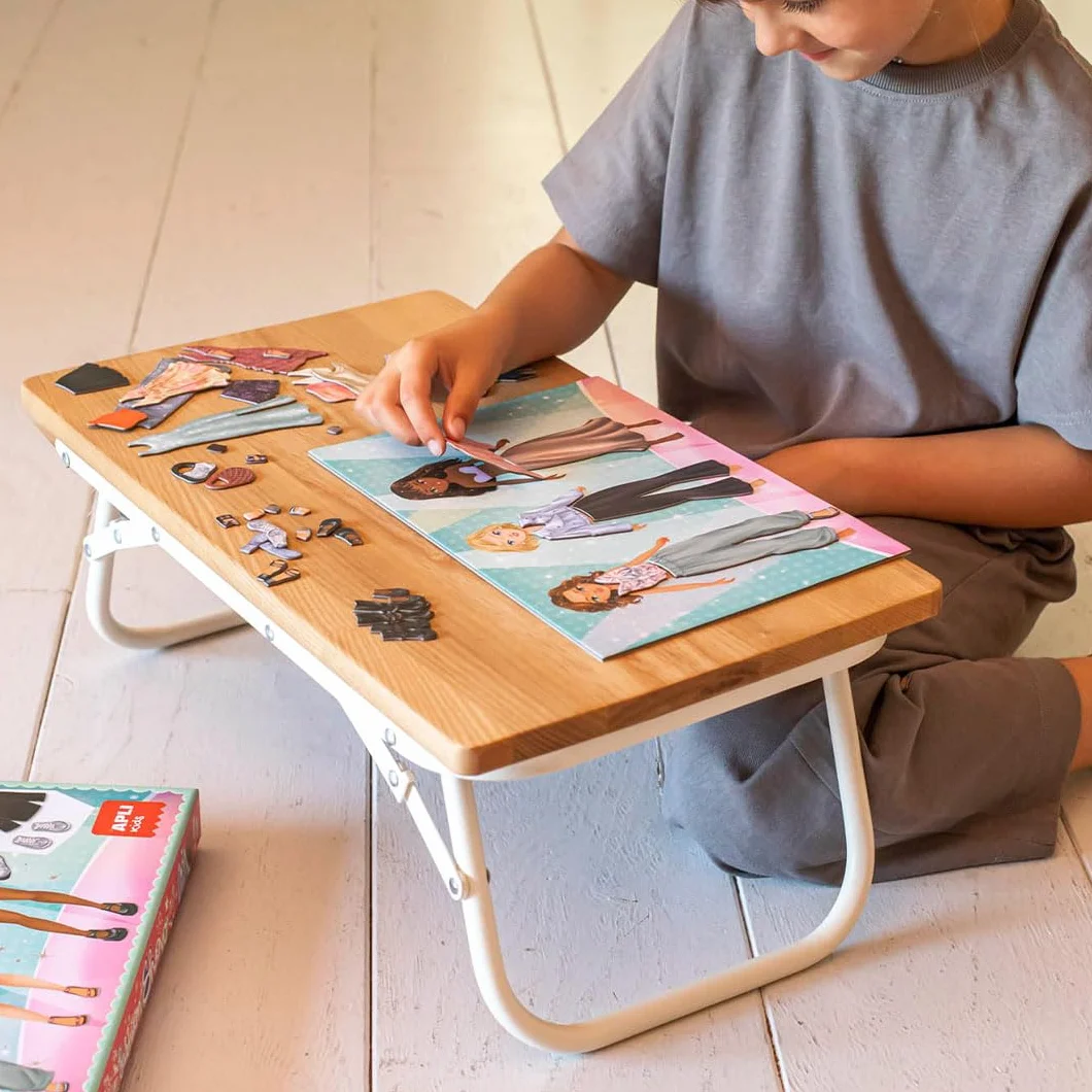 APLI Kids 19799 - Magnets Fashion Show, Gioco magnetico per creare abiti per bambini a partire da 6 anni, CREA I tuoi look e diventa stilista