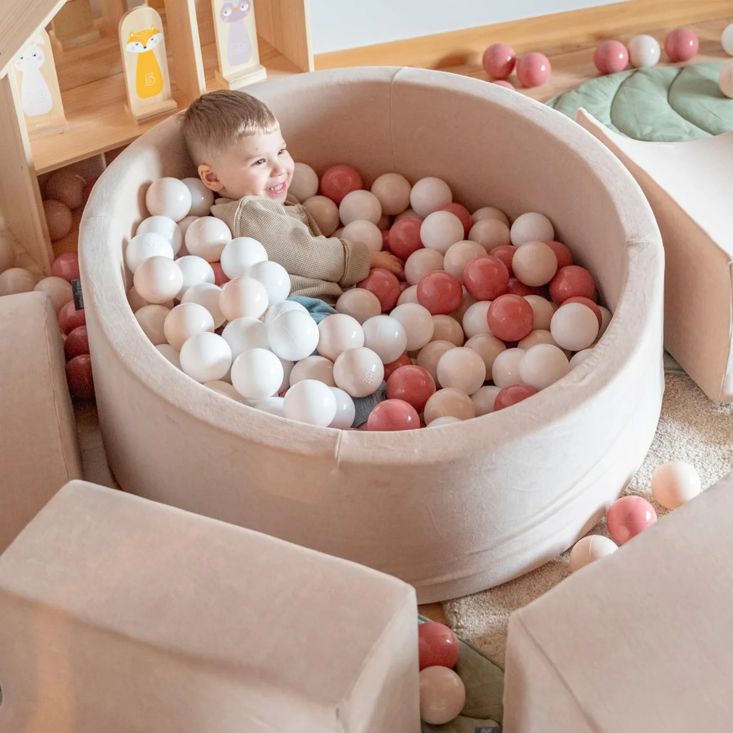 KiddyMoon Area di Gioco in Schiuma con Tondo Piscina di Palline per Bambini Piscina (200 Palline) + Gradini, Beige Sabbia: Beige Pastello/Giallo Pastello/Bianco/Menta/Rosa Chiaro