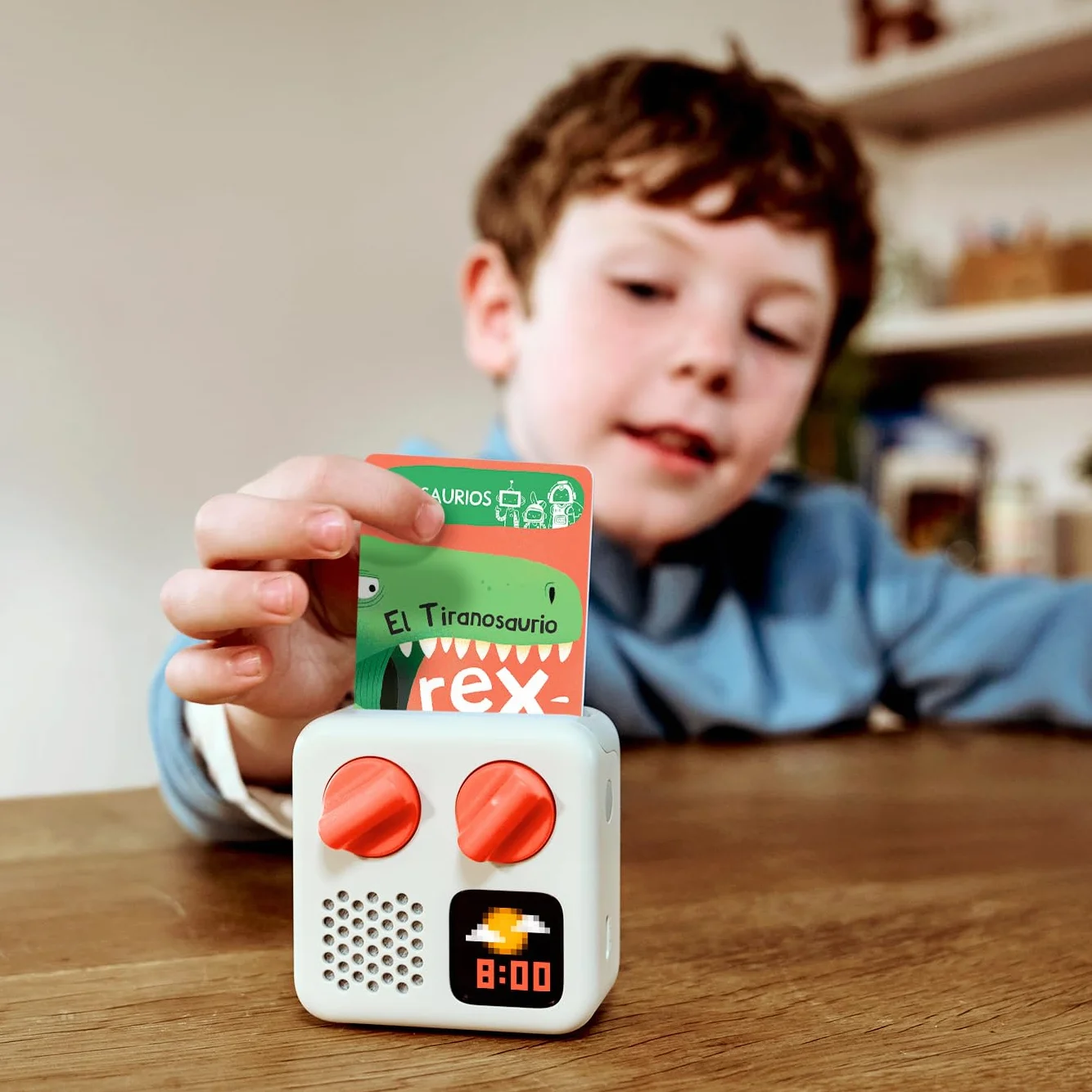 Yoto Confezione di ispirazione 3-7 anni - 6 carte con racconti audio per bambini in spagnolo senza schermi. Storie per imparare e quiz interattivi. Compatibile con Yoto. Età 3+.