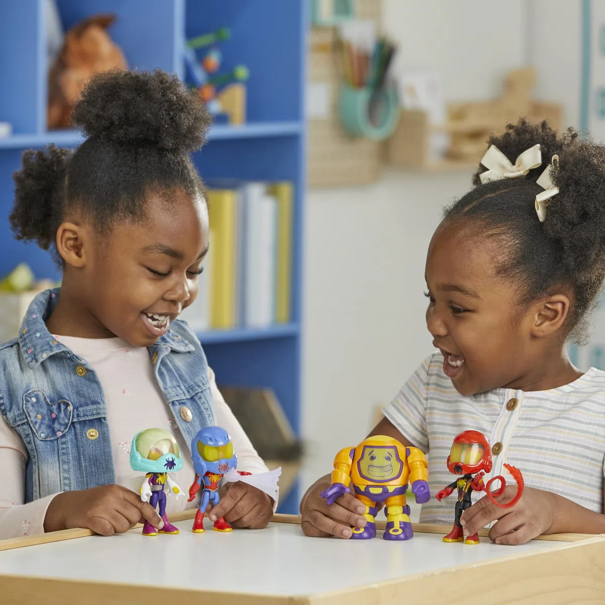 Marvel Spidey and His Amazing Friends Web-Spinners Gear Up For Adventure - Giocattolo del supereroe - Giocattoli della scuola materna, confezione da collezione