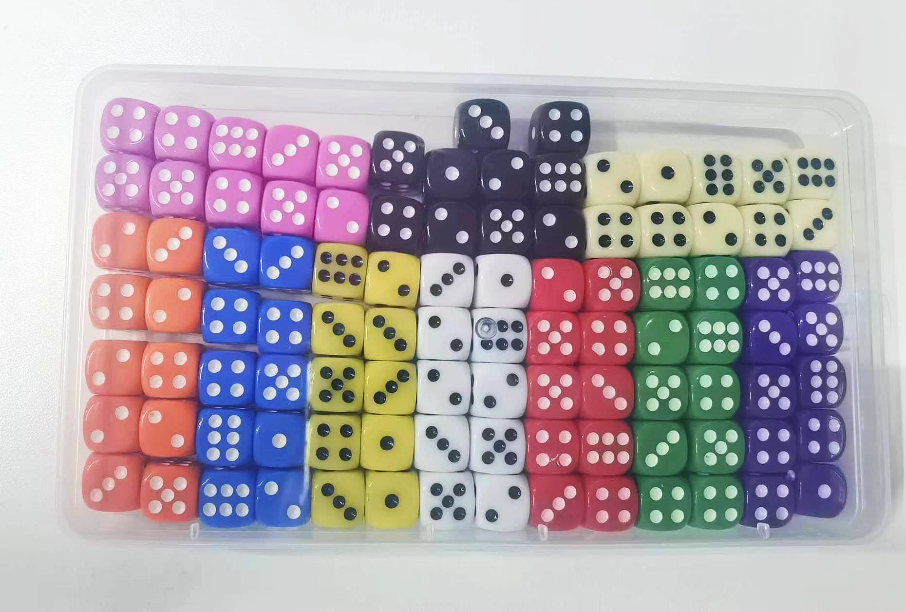 HUAZIZ 100 Pezzi Dadi 6 Facce 12mm Dadi da Gioco per enzi, Farkle, Yahtzee, Bunco or Insegnare i Matematici, 10 Colori