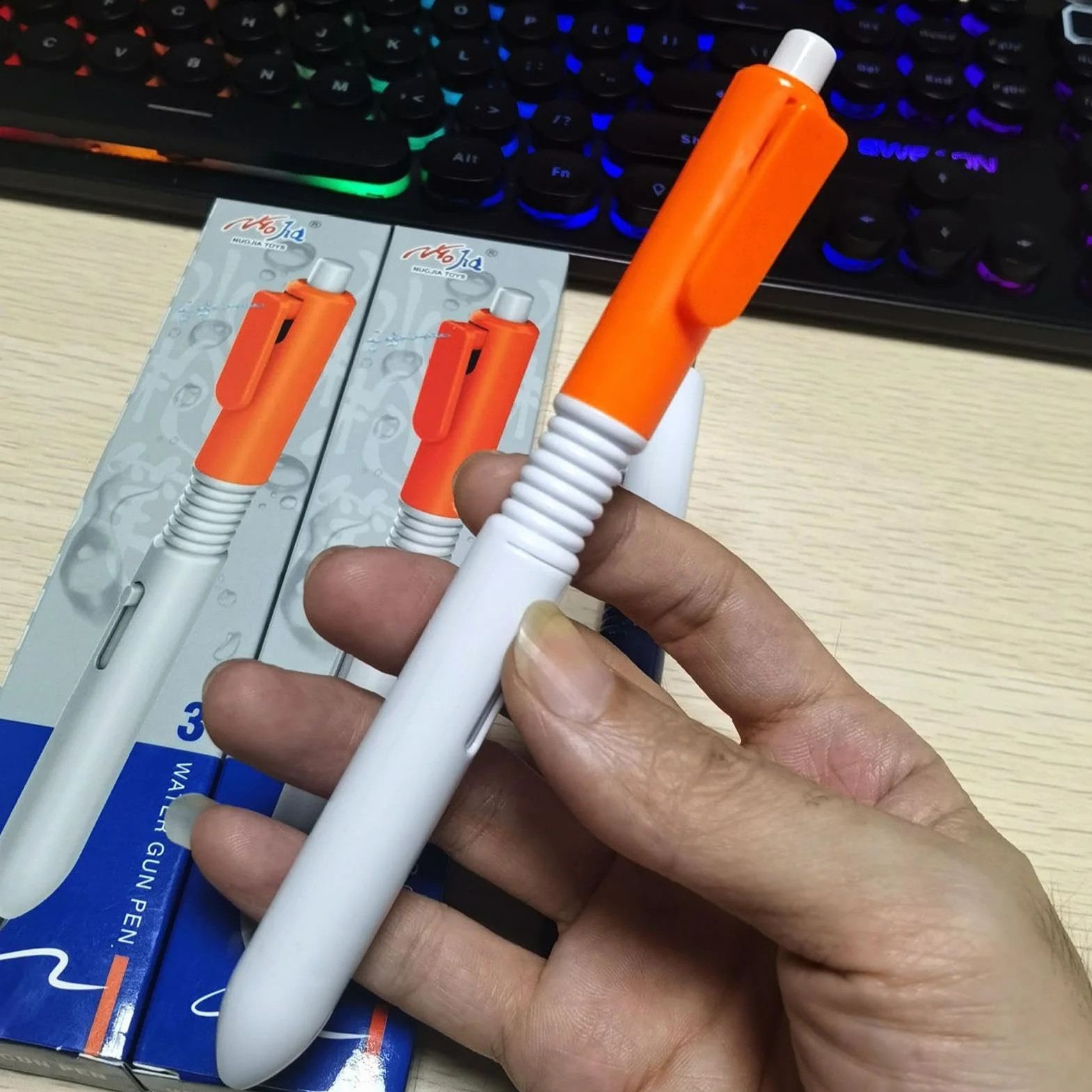 Squirt Pen Scherzo – Penna spruzzatrice d'acqua – Elegante multifunzionale per bambini, giardino e attività all'aperto