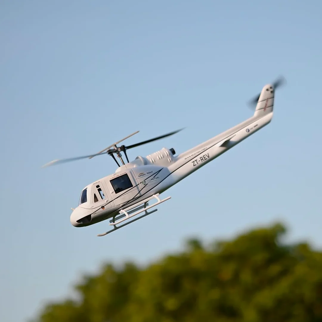 Elicottero RC per adulti, UH1-V4 Huey 470-Class RC elicottero 2.4G 6CH RC Military elicottero con posizionamento GPS, quattro modalità di volo (versione PTF/controllo a destra)