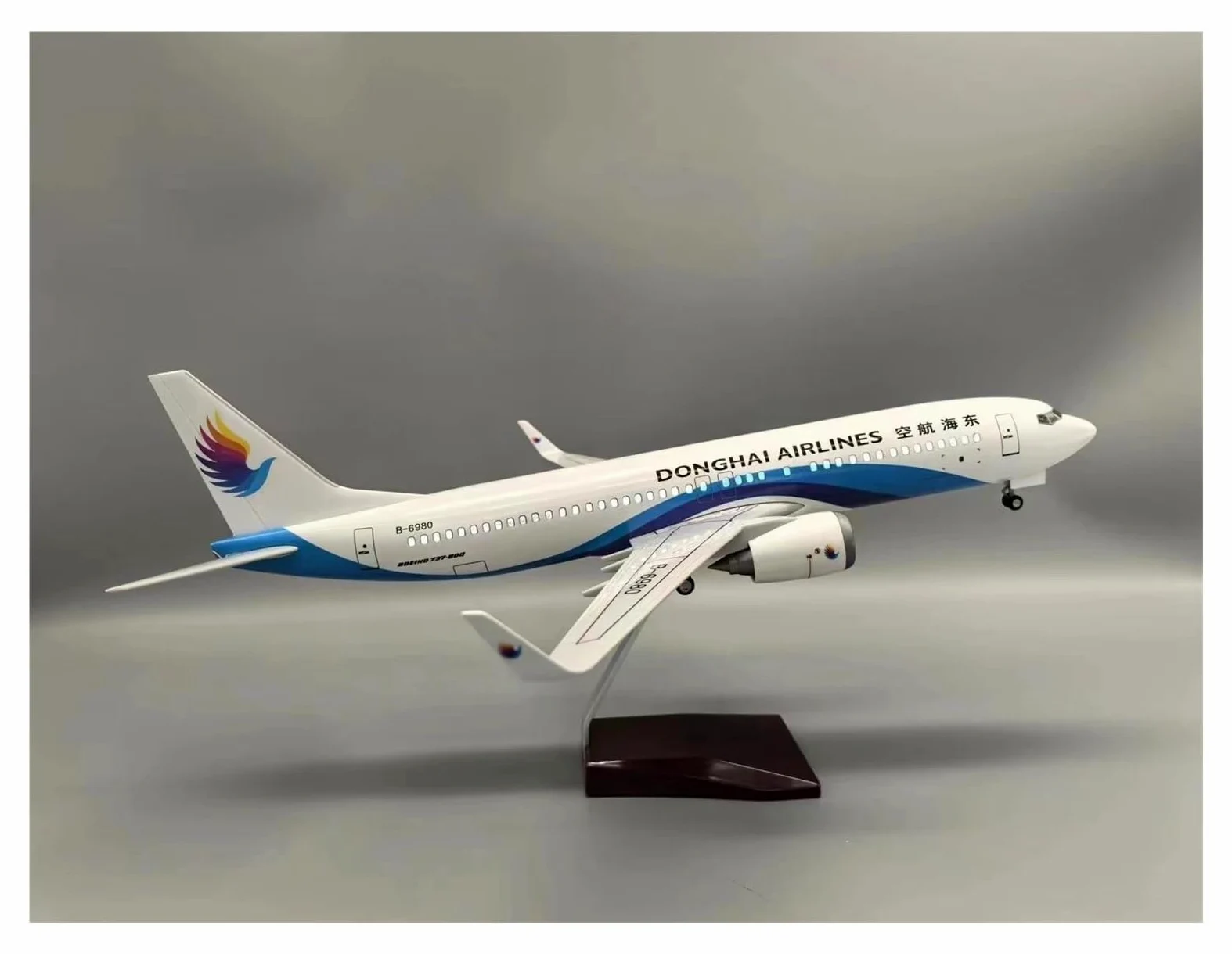 Aereo in Metallo pressofuso per Modello di Aeroplano in Resina pressofusa 737 Donghai 47CM con Supporto B737 per la Collezione di Appassionati di Aviazione per Raccolta ed Esposizione (con Luce)