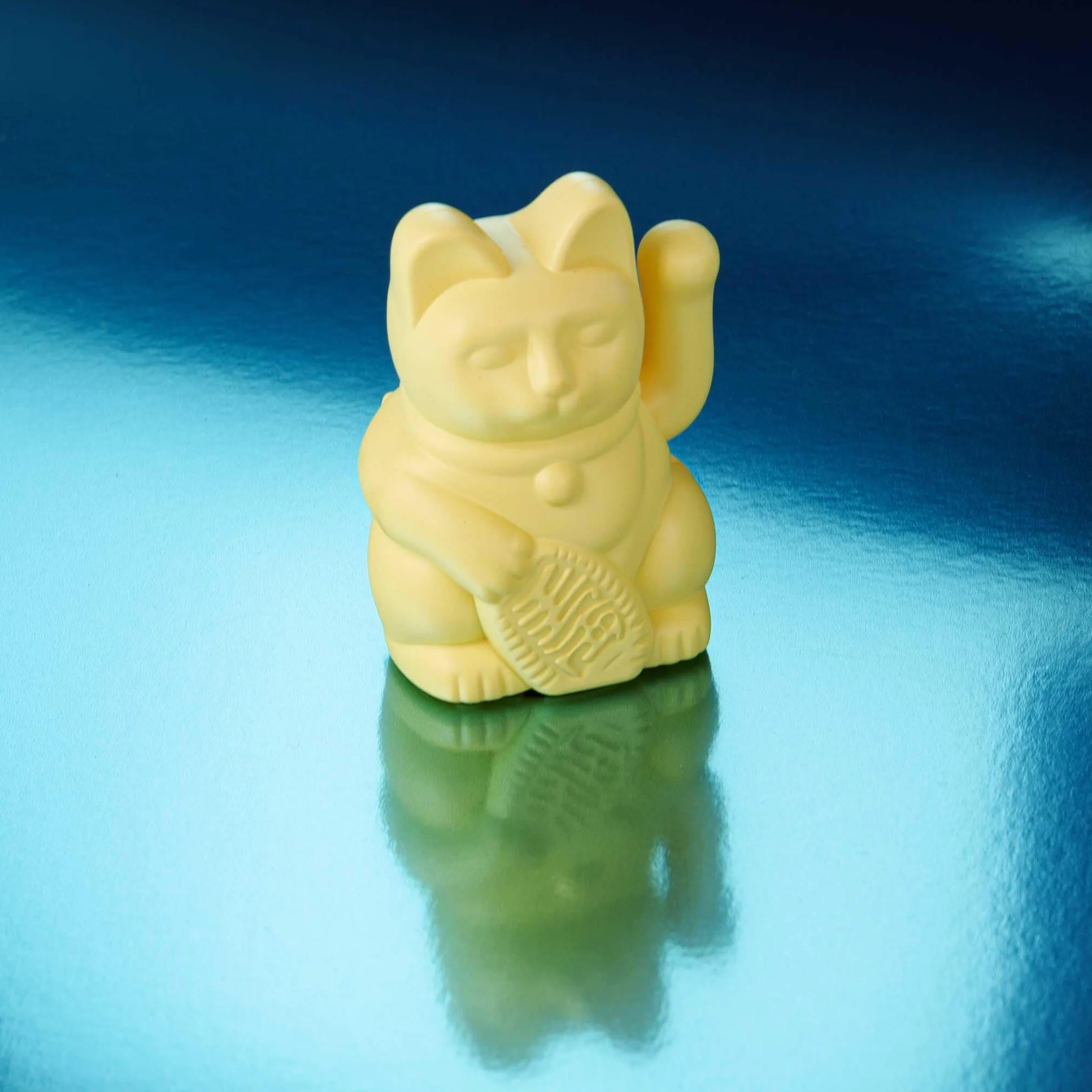 Lucky Cat Solar Yellow