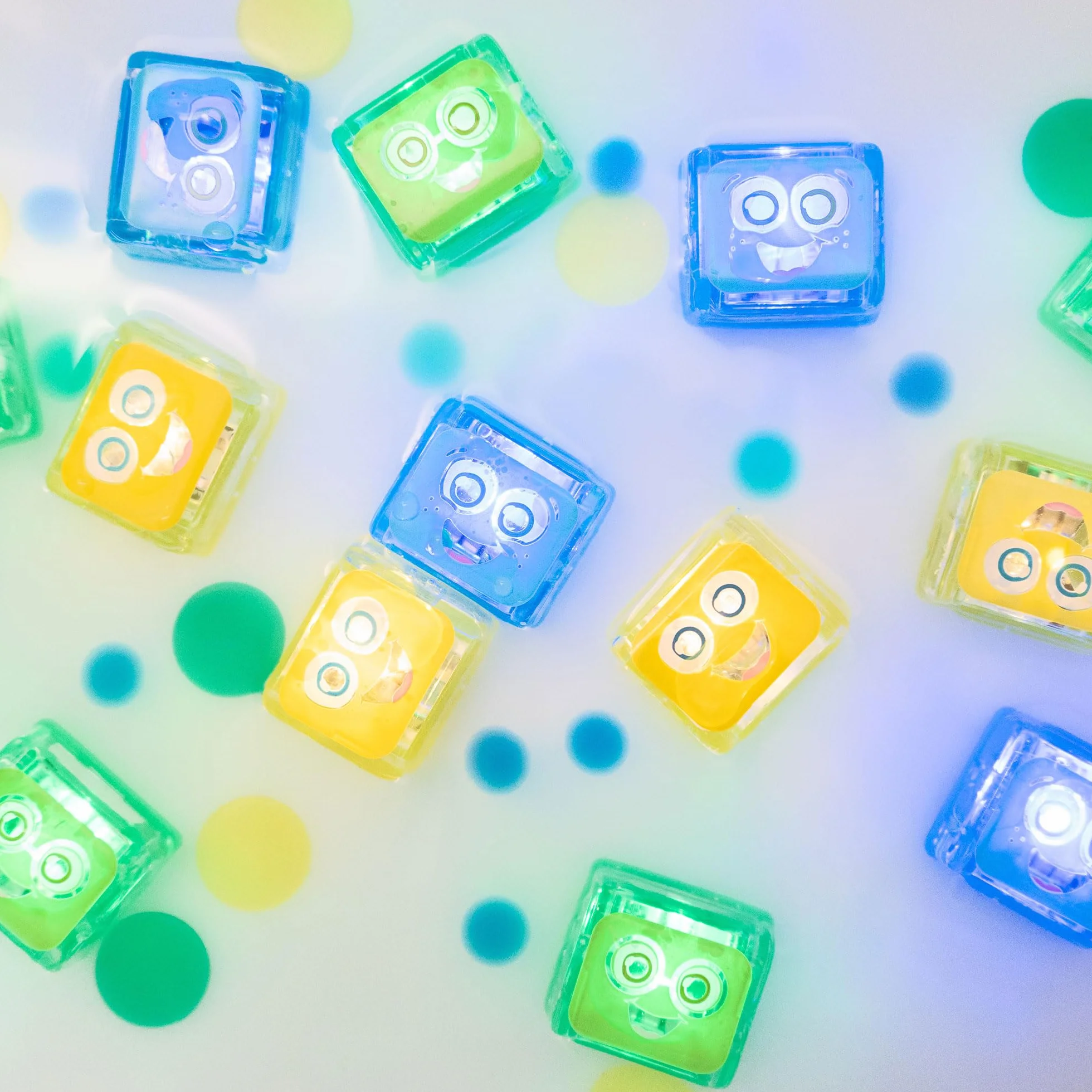 Glo Pals, Set 4 Cubi Luminosi Alex, Giochi da Bagnetto per Bambini da 3 Anni di Età, Aiuta lo Sviluppo Sensoriale e Cognitivo, con Illuminazione Automatica, Giallo