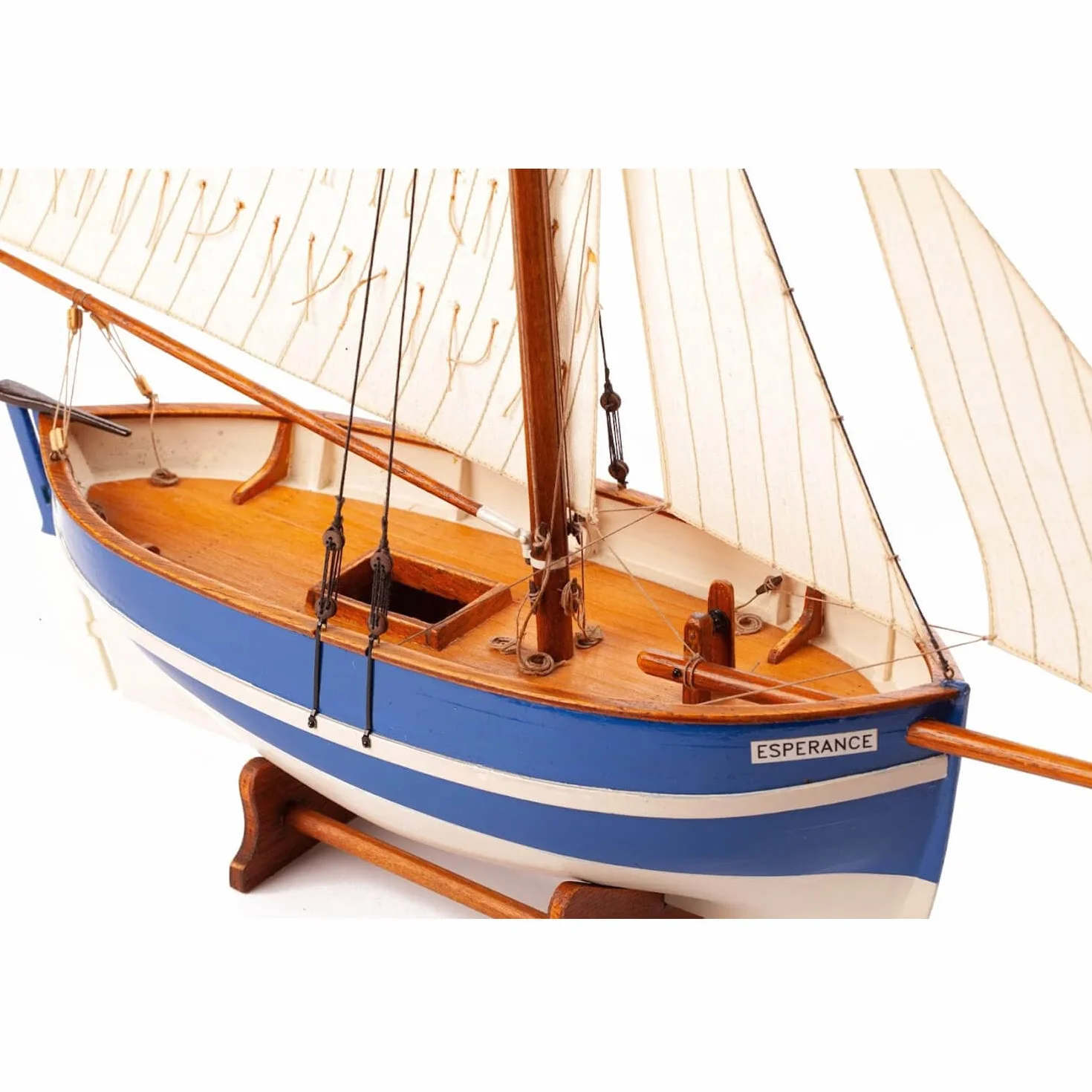 Billing Boats Maquette Bateau en Bois : Espérance