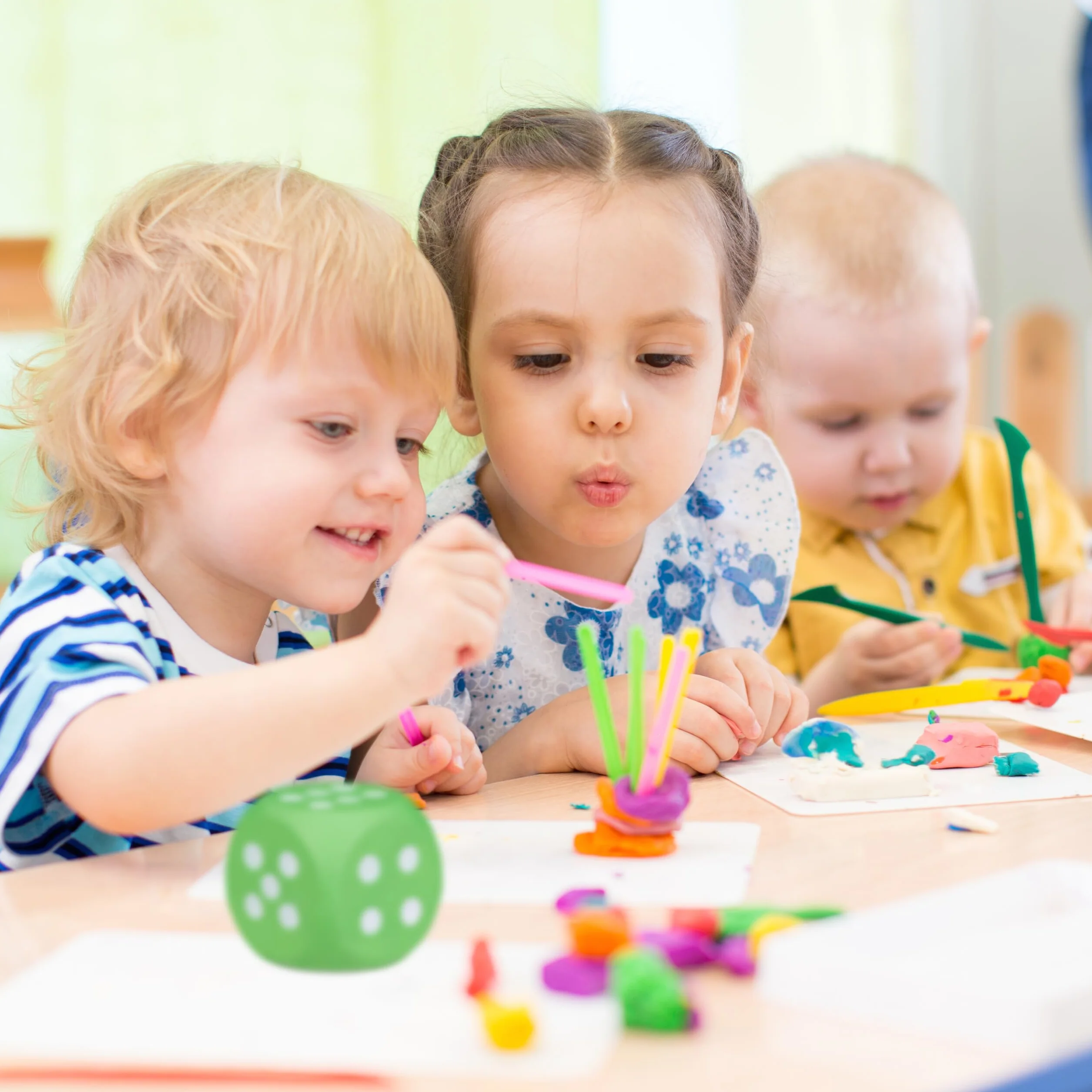 Relaxdays Dadi Giganti, Set da 6 Cubi in Gommapiuma, XXL, Giocattolo per Bambini, Morbido e Leggeri, Cubici, Colorati