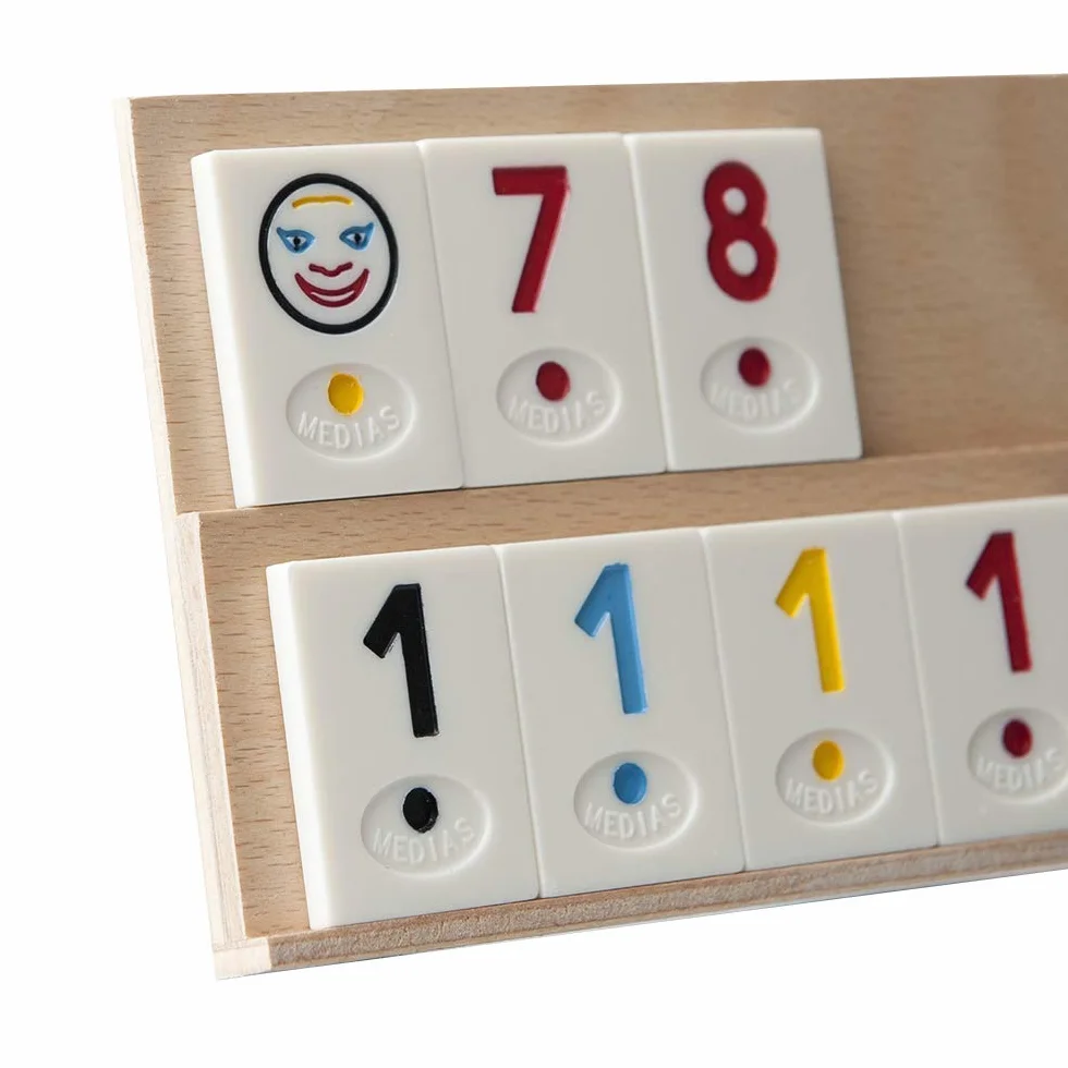 Gioco di Rummy in Legno: Un gioco da Tavolo di alta Qualità Realizzato in Legno Massiccio di Faggio