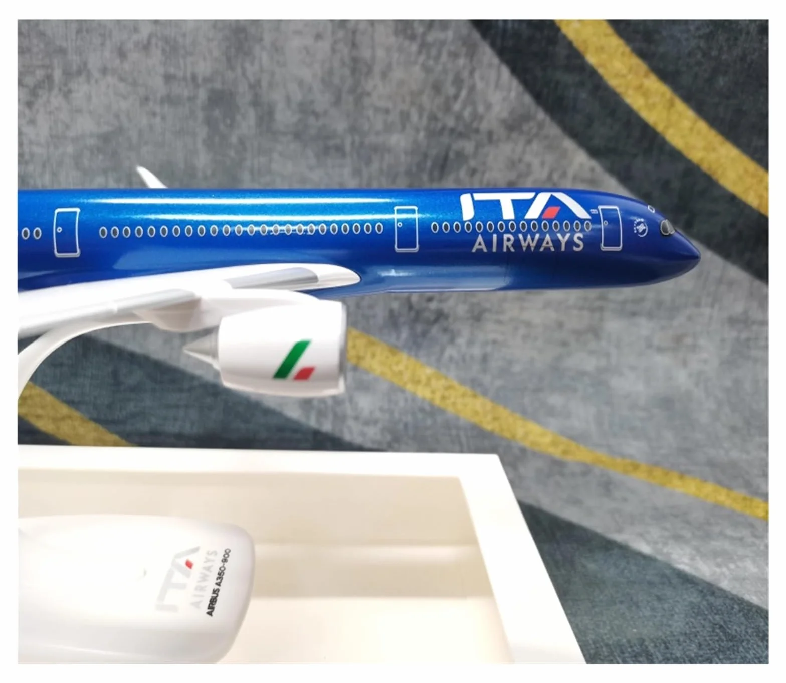 Aerei in Metallo in Miniatura A350-900 Italia ITA Airplanes Modello Scala 1/200 ABS Collezione