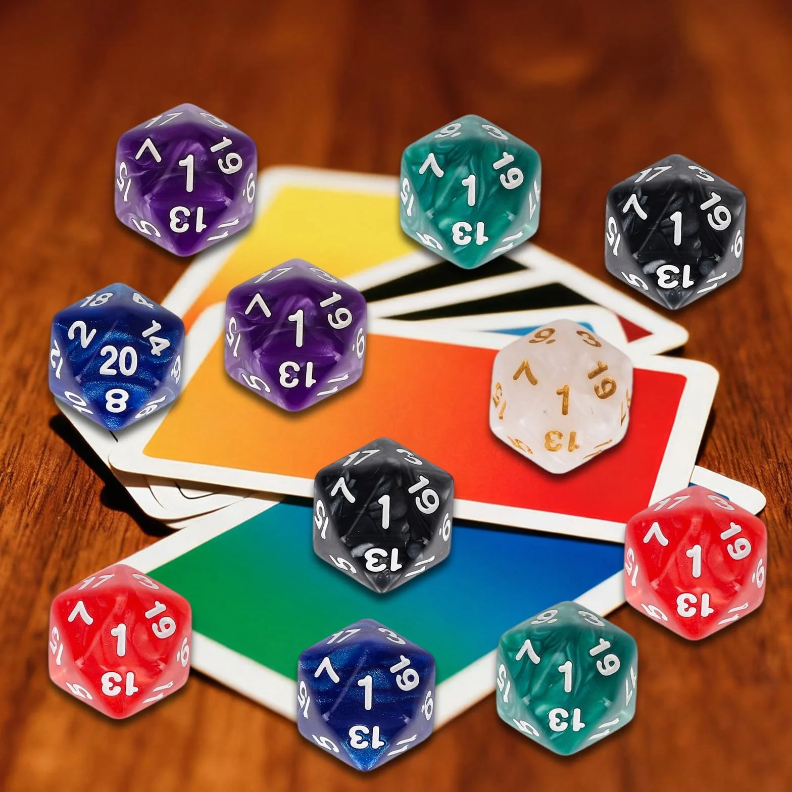 12 Pezzi Set di Dadi D20 Standard in 6 Colori, a 20 Facce Dadi Contatore per Giochi di Ruolo MTG DND Party Card Loaded Games con Custodia