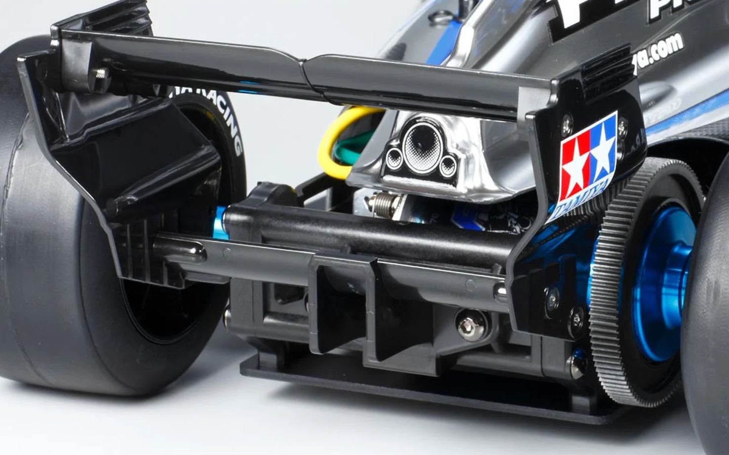 Tamiya 58652 F104 Pro II 1:10 Auto RC Elettrica (2WD) Set 58652-1, Veicolo RC, per Costruzioni, Hobby, Assemblaggio, Carrozzeria, Non Finita (Senza Batteria e Telecomando)