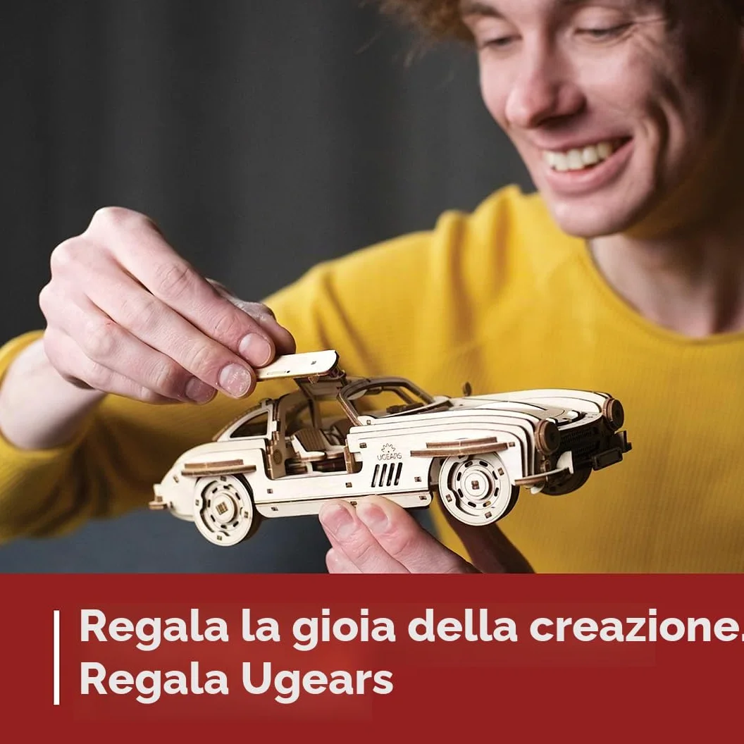 UGEARS Coupé Sportiva con Alettone - Modellismo Auto da Costruire Adulti - Puzzle 3D Legno Costruzioni per Adulti - Kit Modellino Auto da Costruire con Autentico Design ad Ali di Gabbiano