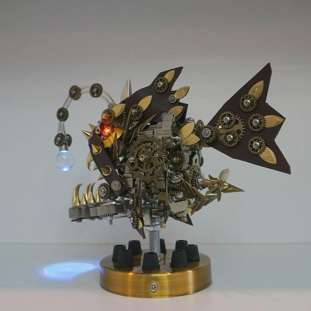 Modello di puzzle 3D Steampunk Lantern Fish - Kit di montaggio in metallo da 700+ pezzi for bambini e adulti, perfetto come regalo di Natale e Halloween