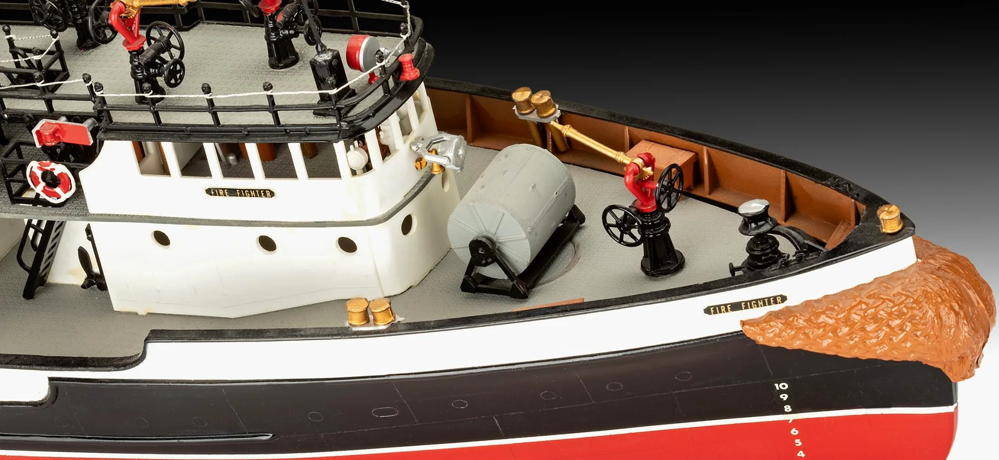 Revell The Firefighter, modellino di barca antincendio in scala 1:87, con 485 pezzi, barca estinguente di New York ricca di dettagli, con 7 mazzi, cannoni e cabina di controllo, a partire dai 12 anni