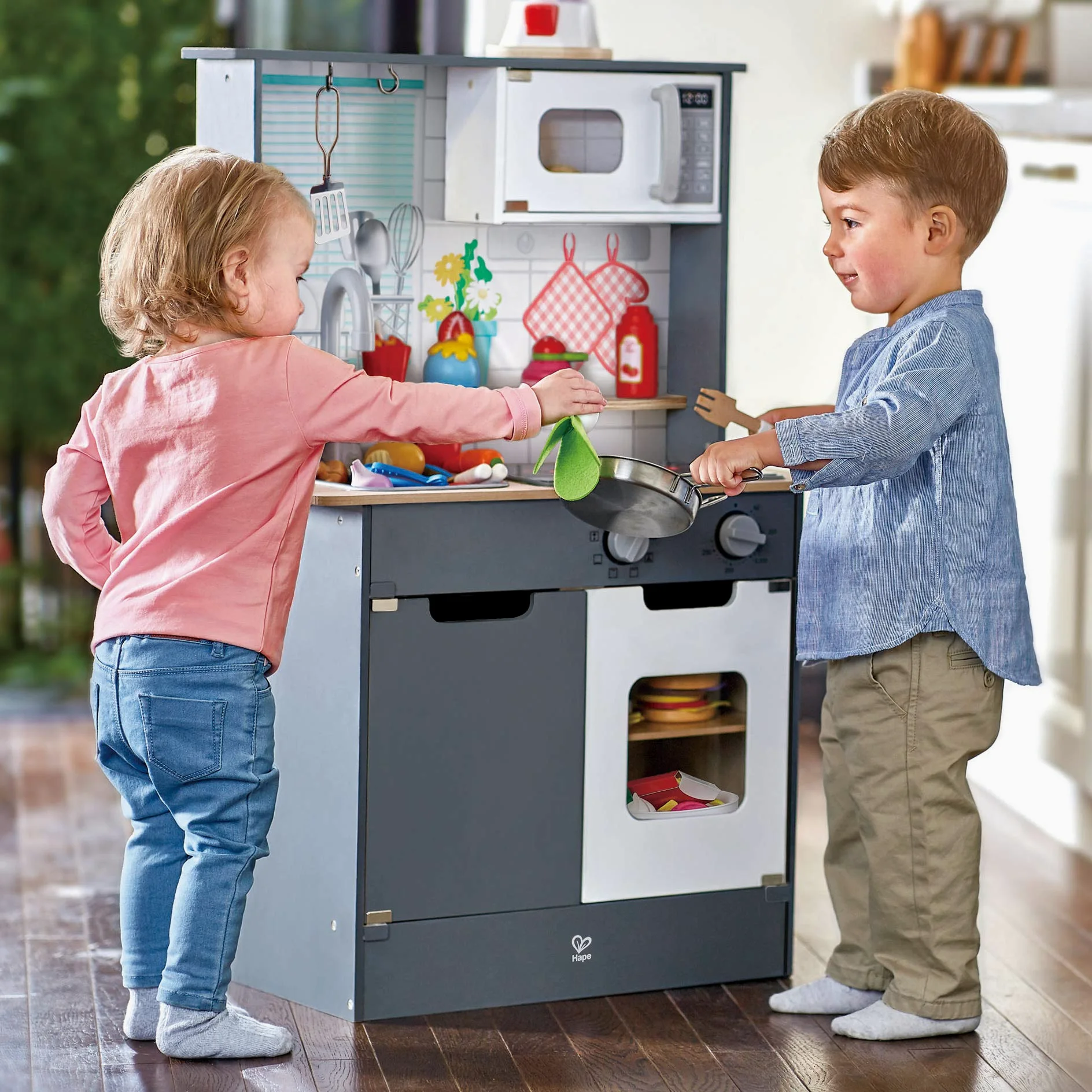 Hape Cucina Grigia – Set da Cucina Interattivo per Piccoli Chef!