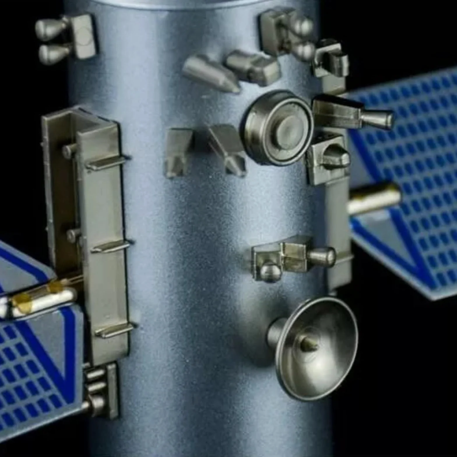 MOUDOAUER 1:150 Lega Cina Tianhe Core Module Stazione Spaziale Modello Astronave Modello di Aviazione Satellite Modello di Simulazione Aviazione Scienza Modello di Mostra