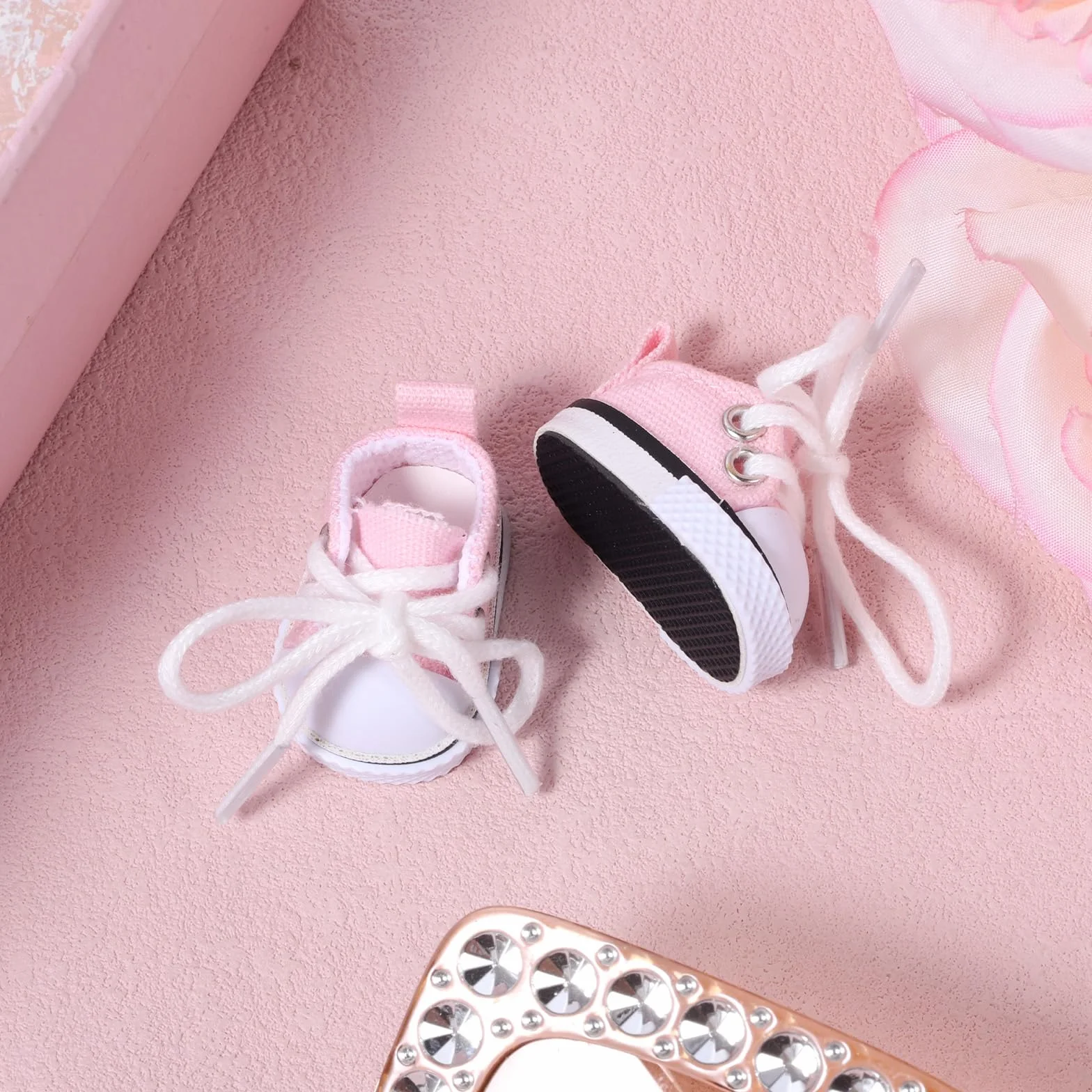 Mikovivi Scarpe di Tela per Bambole, Mini Scarpe Casual Kawaii Carine Accessori Vestiti di Giocattolo Peluche alla Moda per Bambole da 15 cm e 17 cm (Rosa)