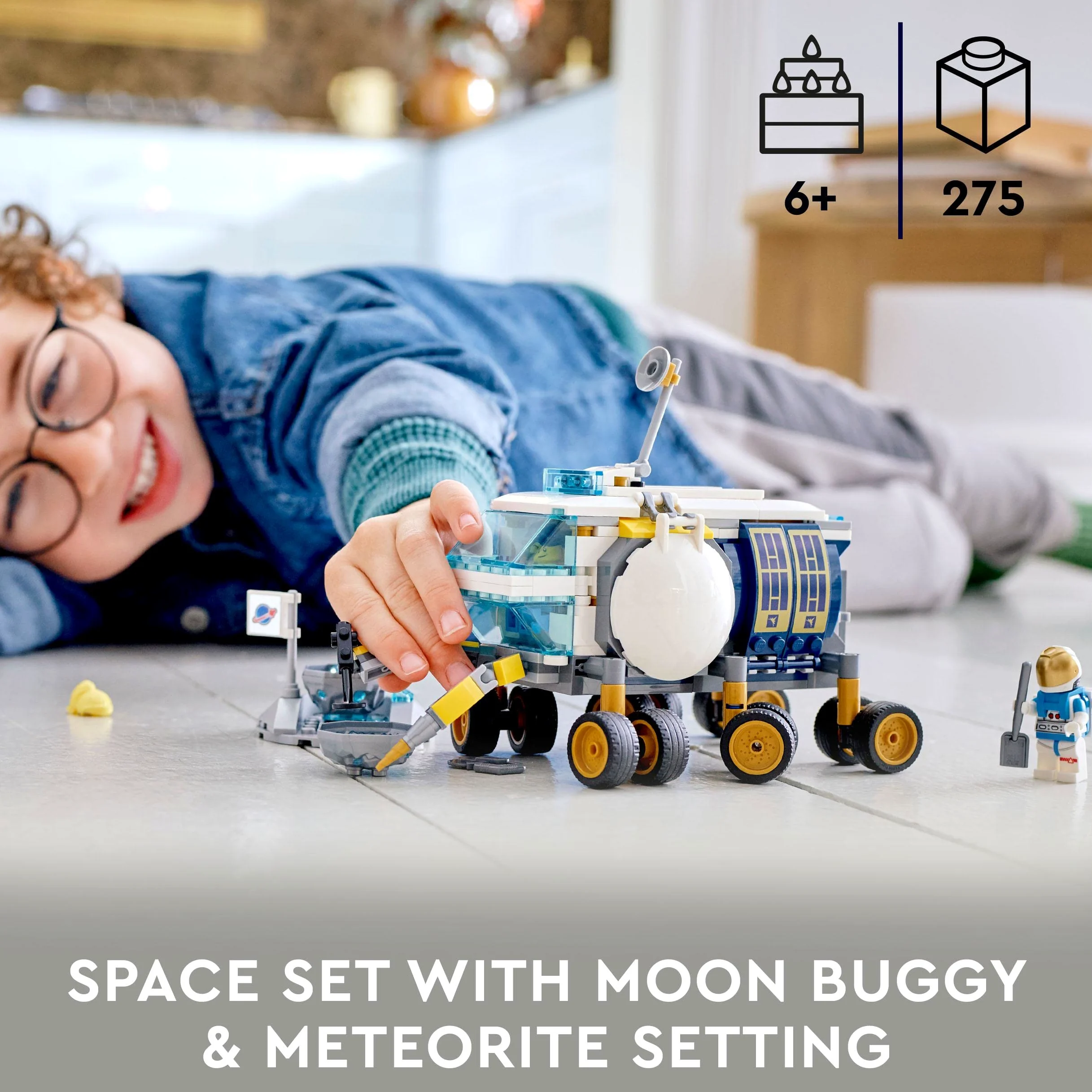LEGO City Rover Lunare, Modello di Veicolo Spaziale Giocattolo Ispirato alla Base della NASA con 3 Minifigure di Astronauti, Giochi per Bambini e Bambine da 6 Anni, Idea Regalo di Compleanno 60348