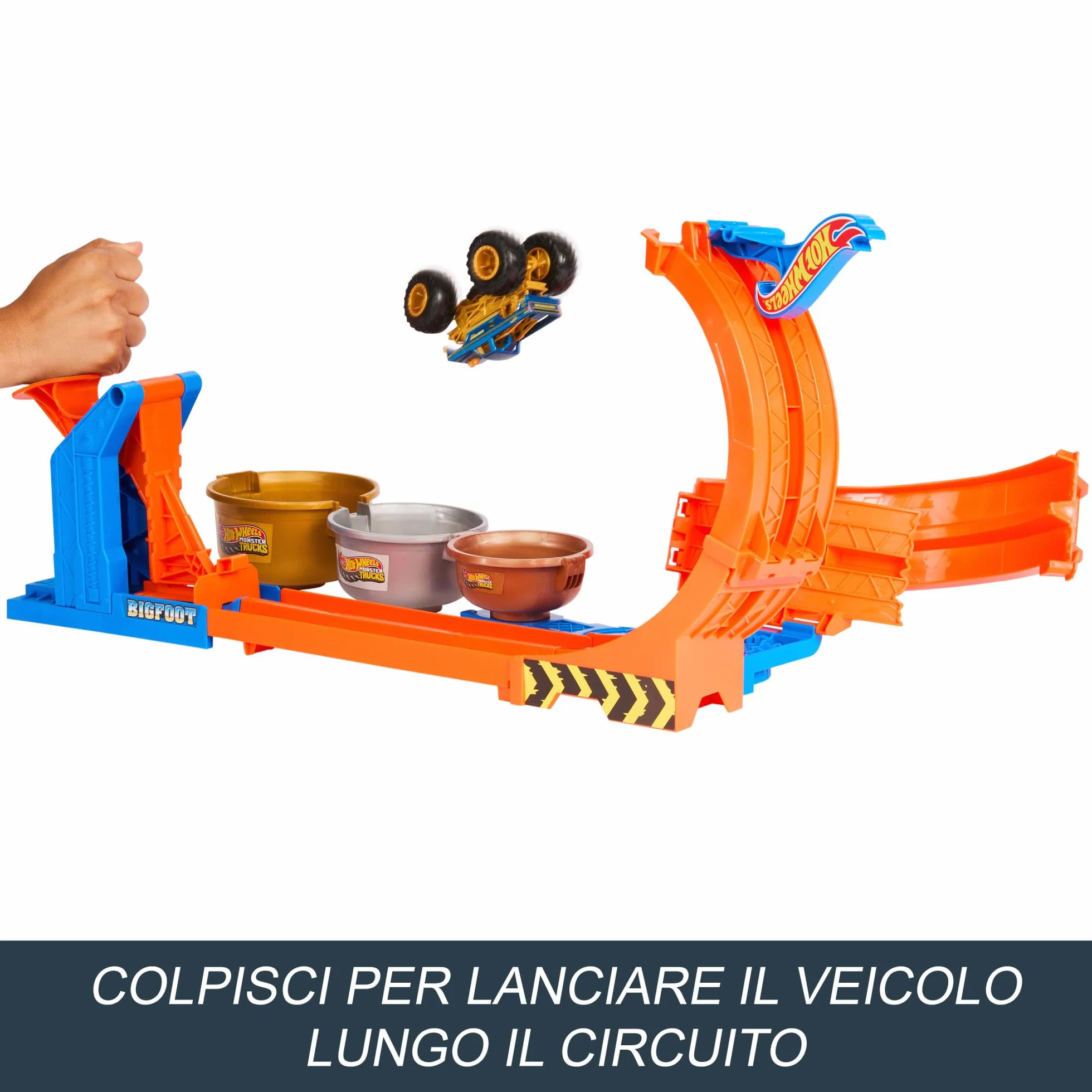 Hot Wheels Monster Trucks - Sfida Trofeo Gira e Capovolgi, playset con 2 modalità di gioco, pista e truck Bigfoot 50° anniversario incluso, giocattolo per bambini, 4+ anni, JBX64