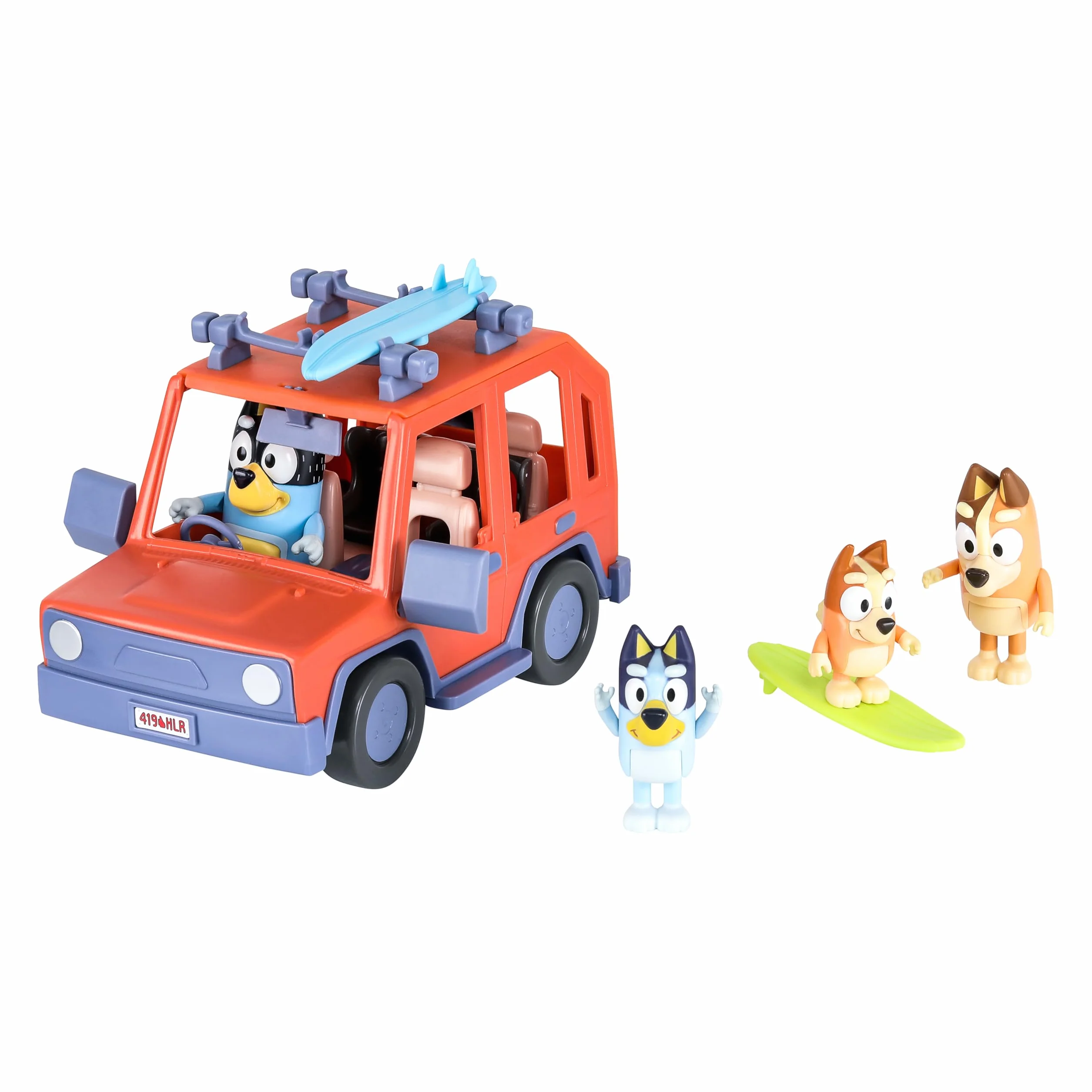 Bluey Heeler Family Veicolo 4WD e 4 figure Pack, 2,5-3 pollici, 2 accessori per tavole da surf e adesivi Amazon Exclusive
