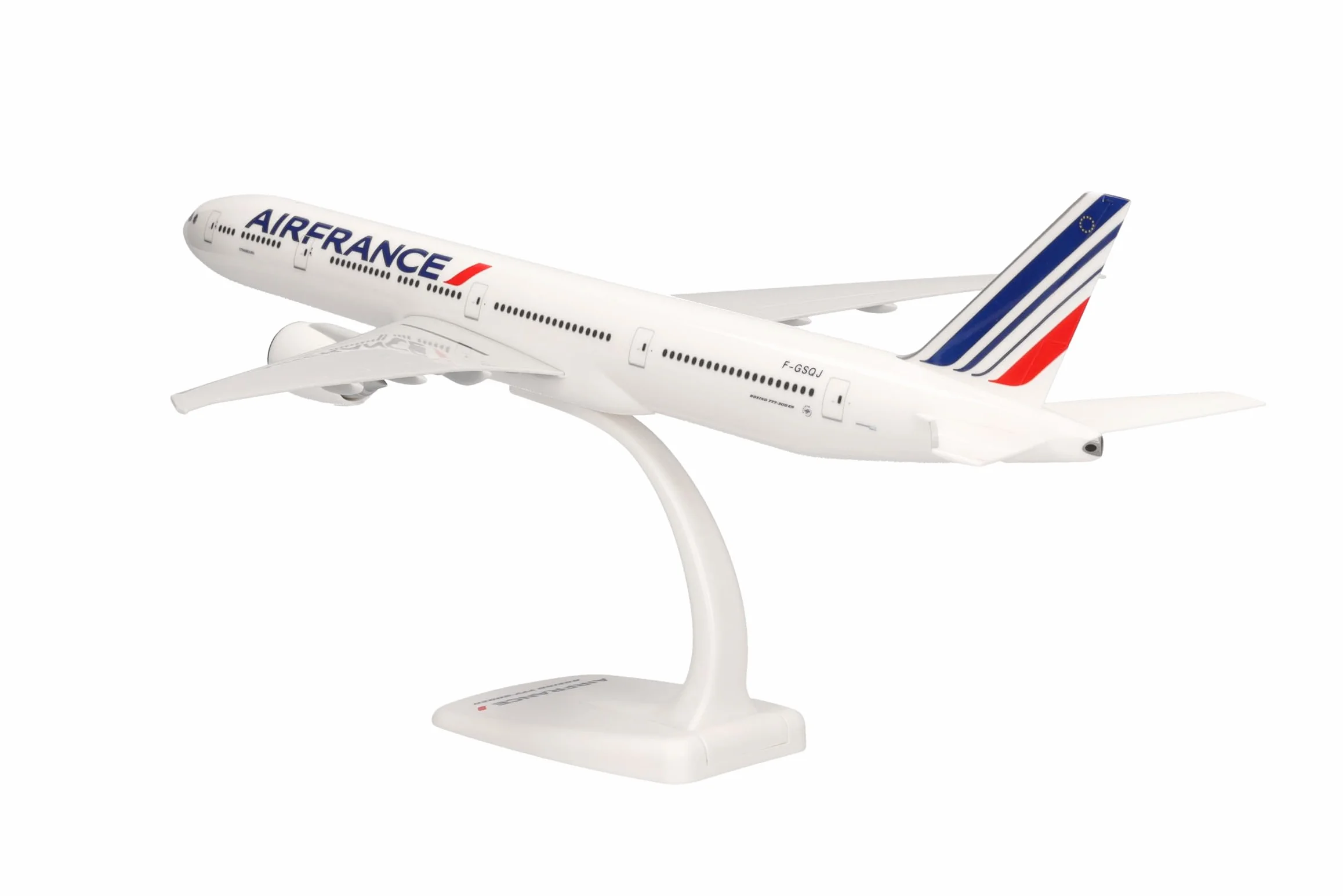 Herpa modello di aereo Air France Boeing 777-300ER - 2021 livery – F-GSQJ "Strasbourg", in scala 1:200 - Snap-Fit, pezzo da collezione, miniatura deco, statuetta con supporto in plastica