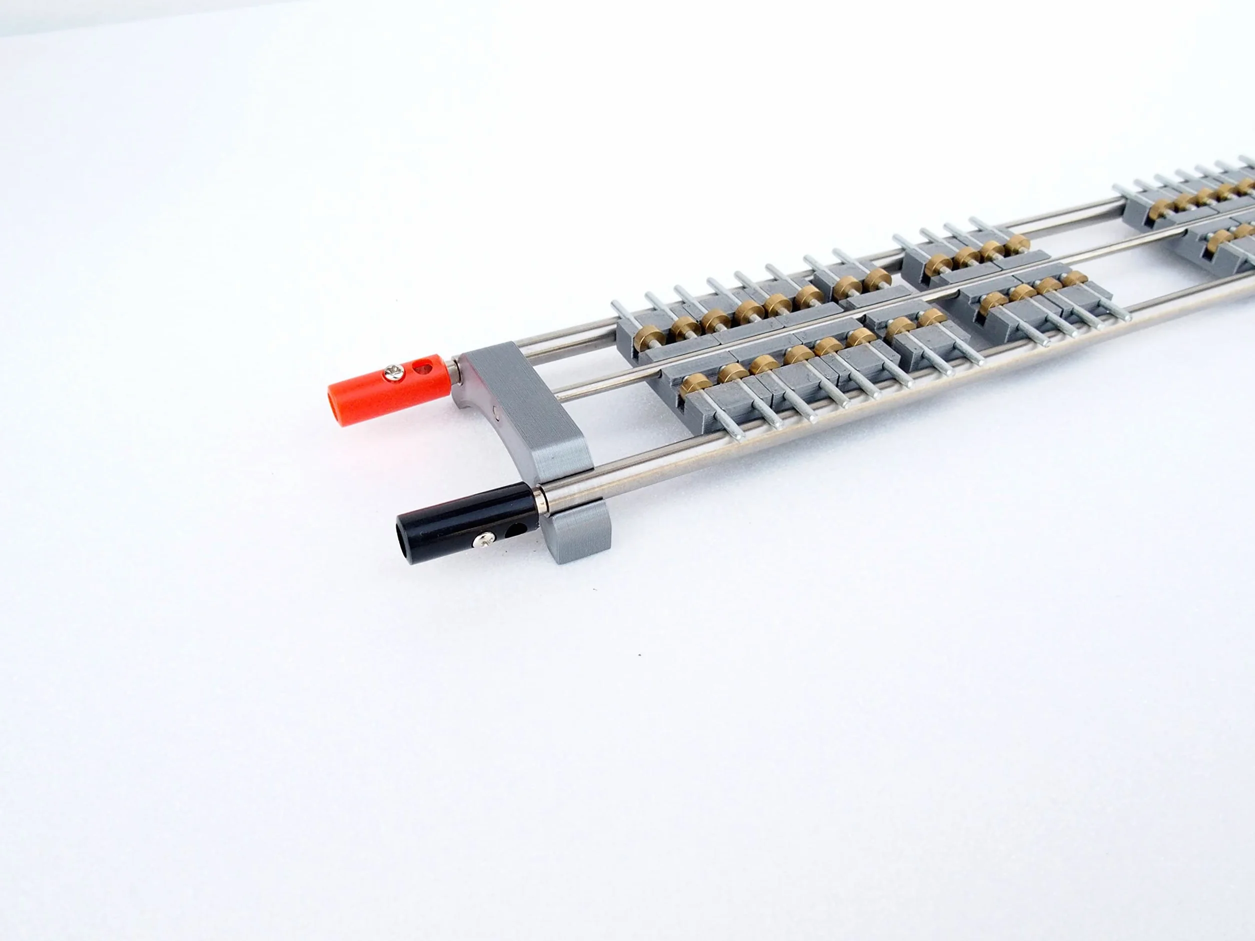 Banco di prova per Locomotiva scala HO 1:87 Treno Miniatura M2R scartamento 16mm (18 carelli)