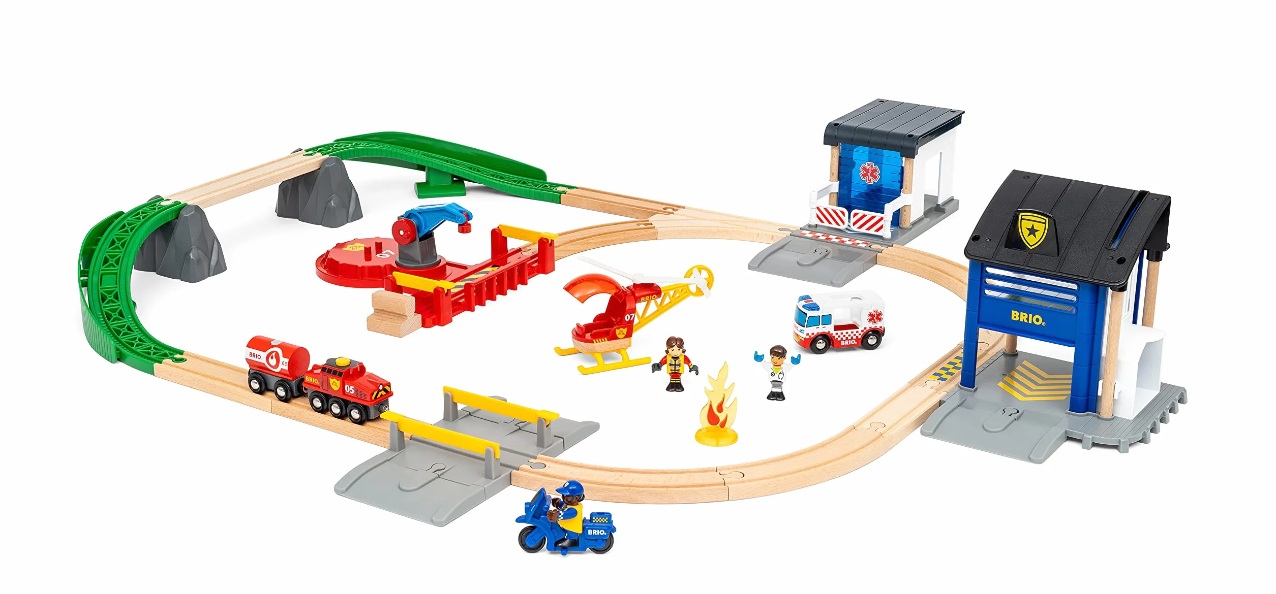 BRIO World 36025 Police and Fire Set Deluxe - Grande kit di soccorso con stazione di polizia, treno dei pompieri, elicottero antincendio e ambulanza - Consigliato per bambini dai 3 anni in su