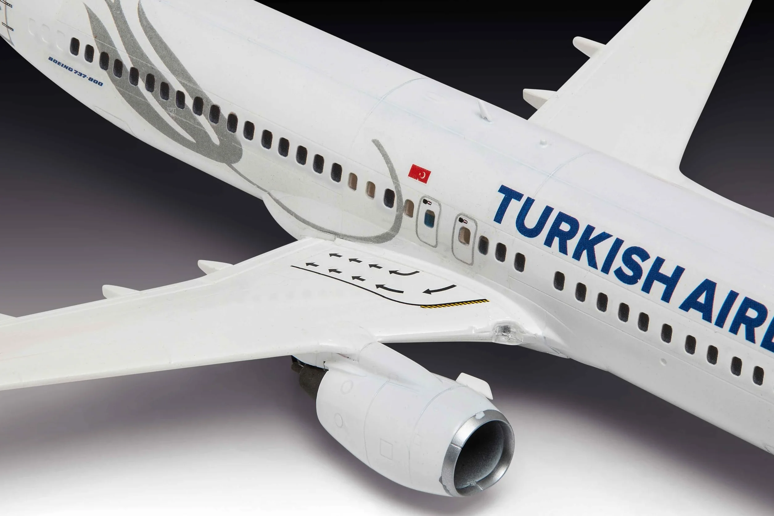 Revell 03772 Boeing 737-800 Turkish Airlines 1:144 Model Kit