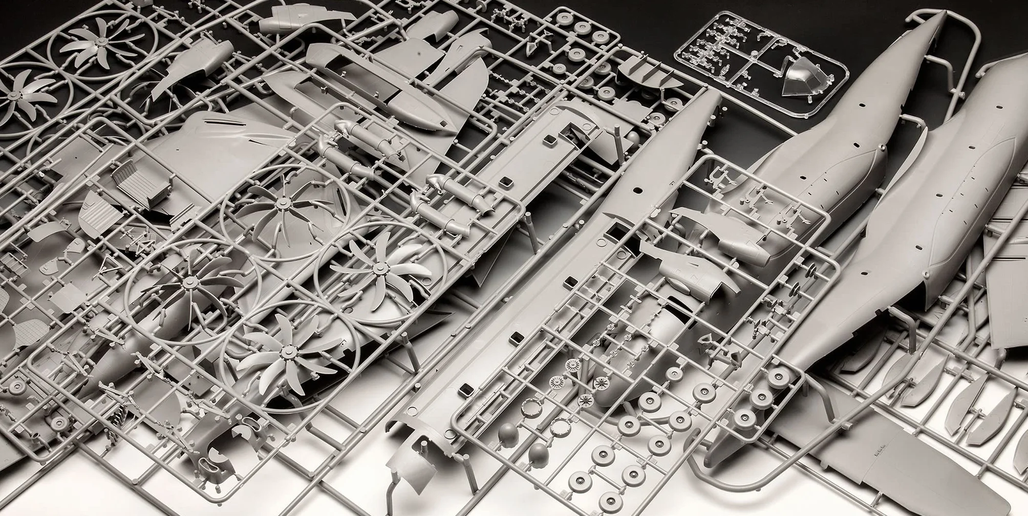 Revell 03929 Airbus A400M ATLAS scala 1:72 non costruito/non verniciato Kit modello in plastica