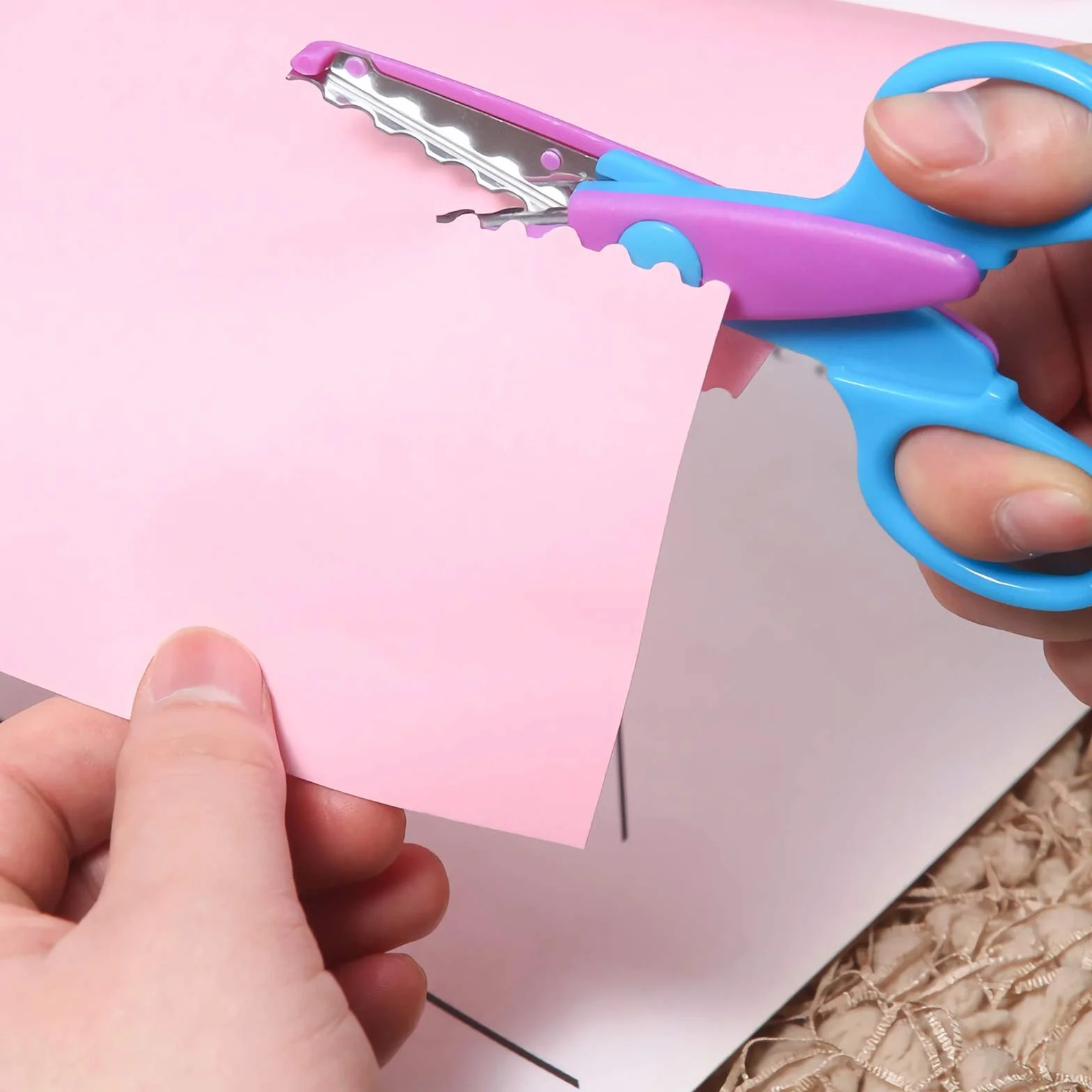 7 Pezzi Forbici di Sicurezza per Bambini - Addestramento Prescolare, Seghettate per Allenamento pre-Scolastico e Insegnamento Artistico