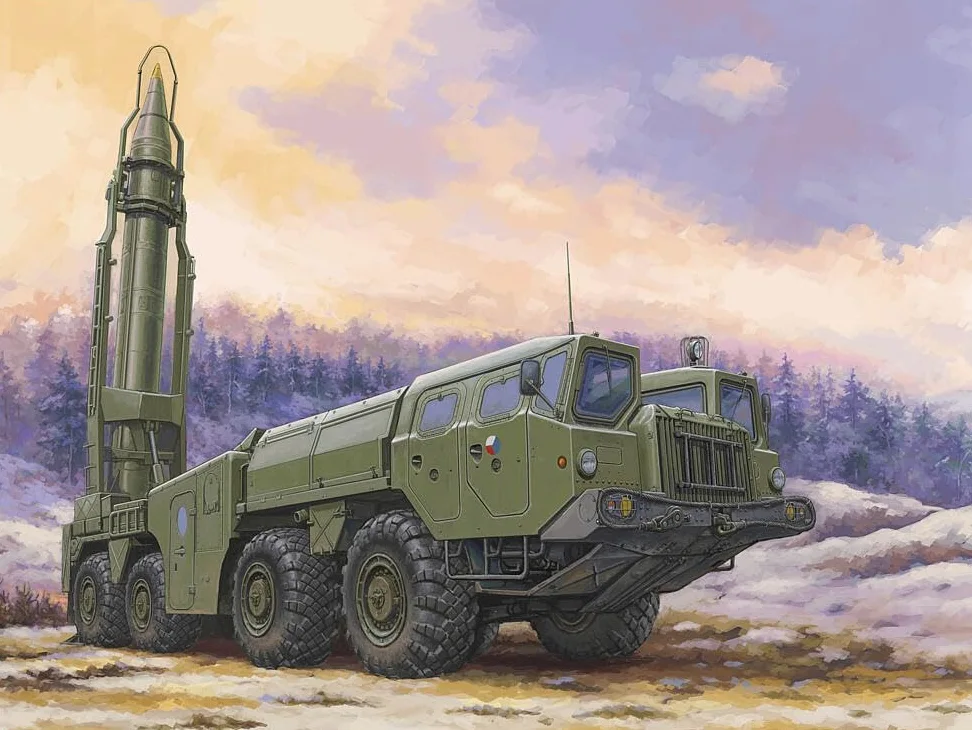 Hobbyboss HBB82939 Kit modellino in scala 1:72-Sovietica (9P117 M1) Luancher w/R17 (Scud B), multicolore