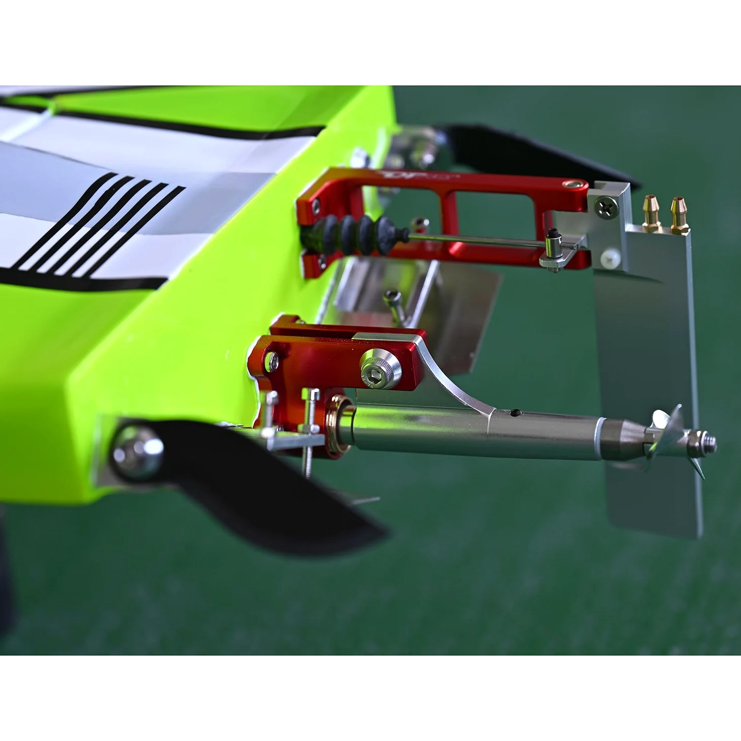 DTRC - Motoscafo radiocomandato in fibra di carbonio, modello 4082, motore 180 A, impermeabile, parti hardware in metallo, modello Hobby Grade (verde)