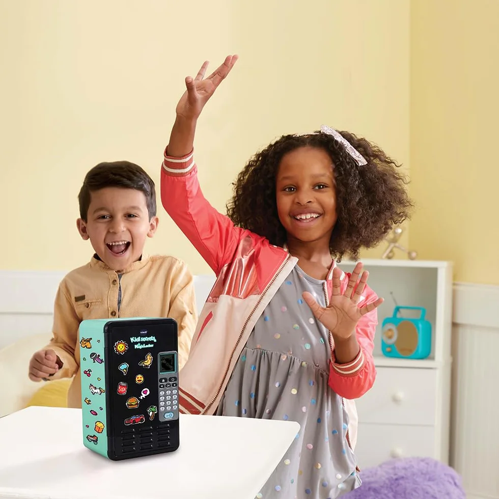 VTech KidiSecrets Magic Locker, Cassaforte Interattiva con Codice Segreto, Inclusi 3 Giochi Educativi, Sticker per Personalizzare il Locker, Lingua Italiana, Batterie Incluse, 6-12 Anni