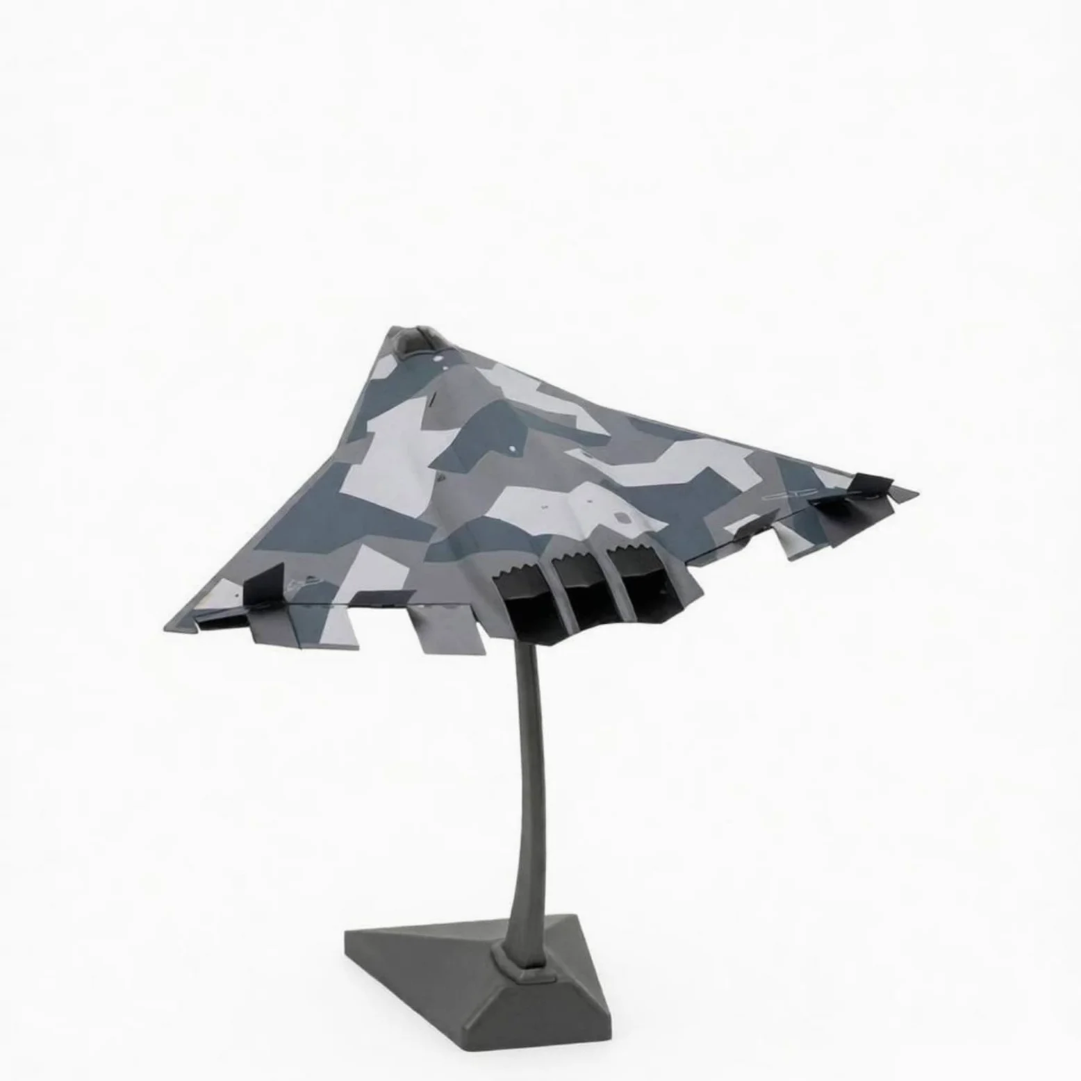 TISHITA Aereo J-36 1 72 Modello Aereo Caccia Miniatura con Supporto Integrato E Base Rettangolare in Lega E Plastica Pannelli Incisi Accurati Adatta per