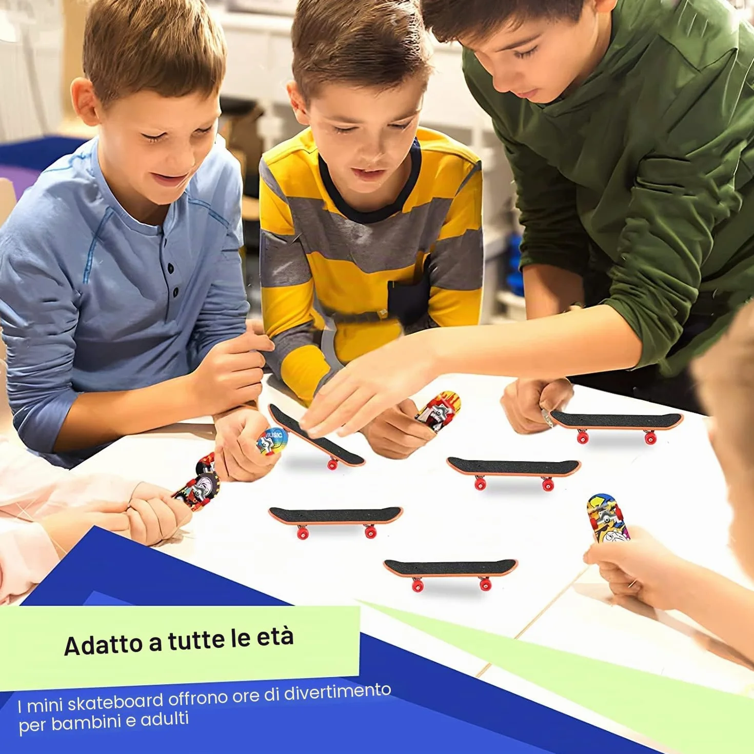 12 Pezzi Finger Mini Skateboard da Dito per Bambini, Giocattolo in Lega, per Giocare o Come Decorazione