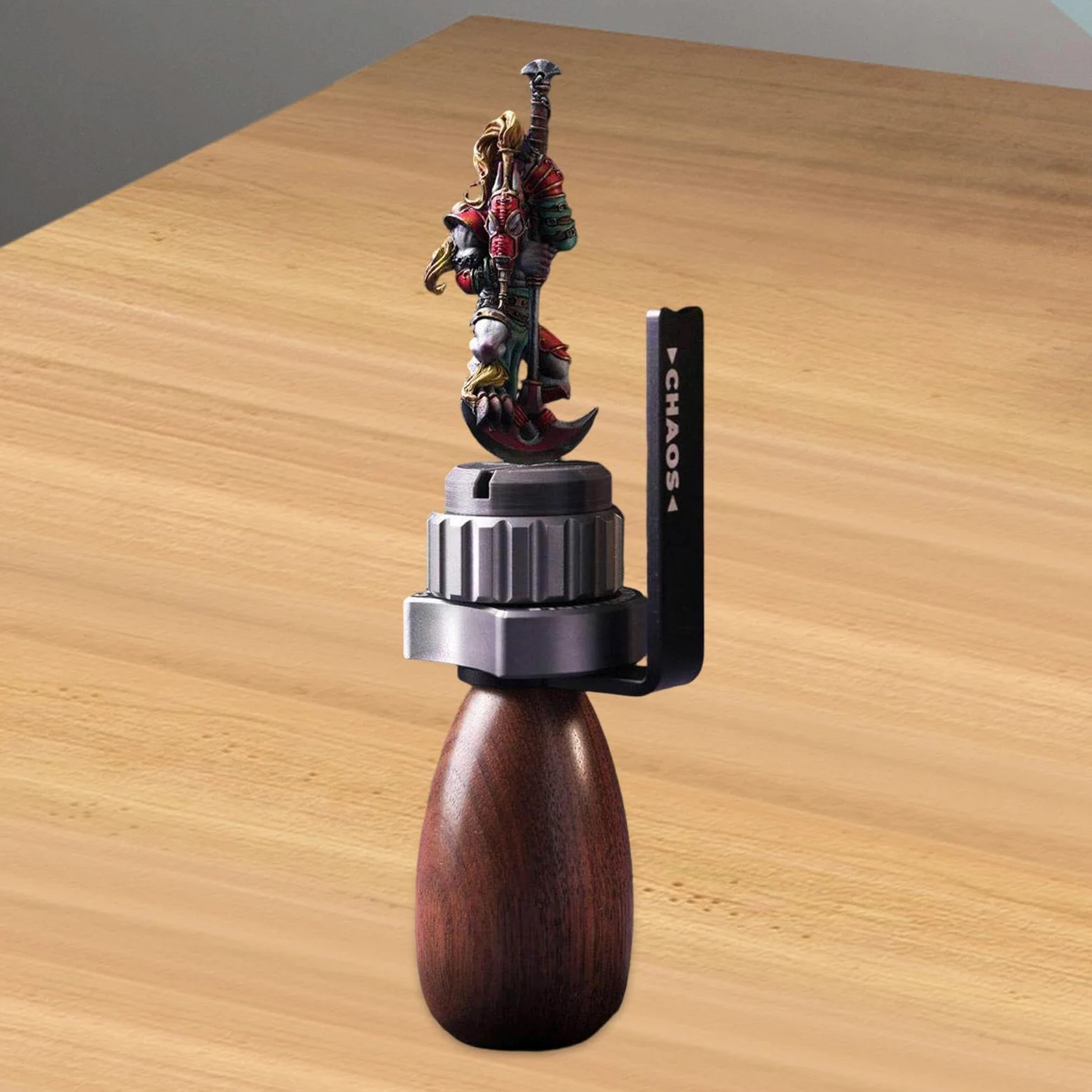 Maniglia per Pittura in Miniatura, Supporto per Modelli Hobby con Rotazione 360°, Legno e Metallo, 13.3 cm (5.24 pollici)