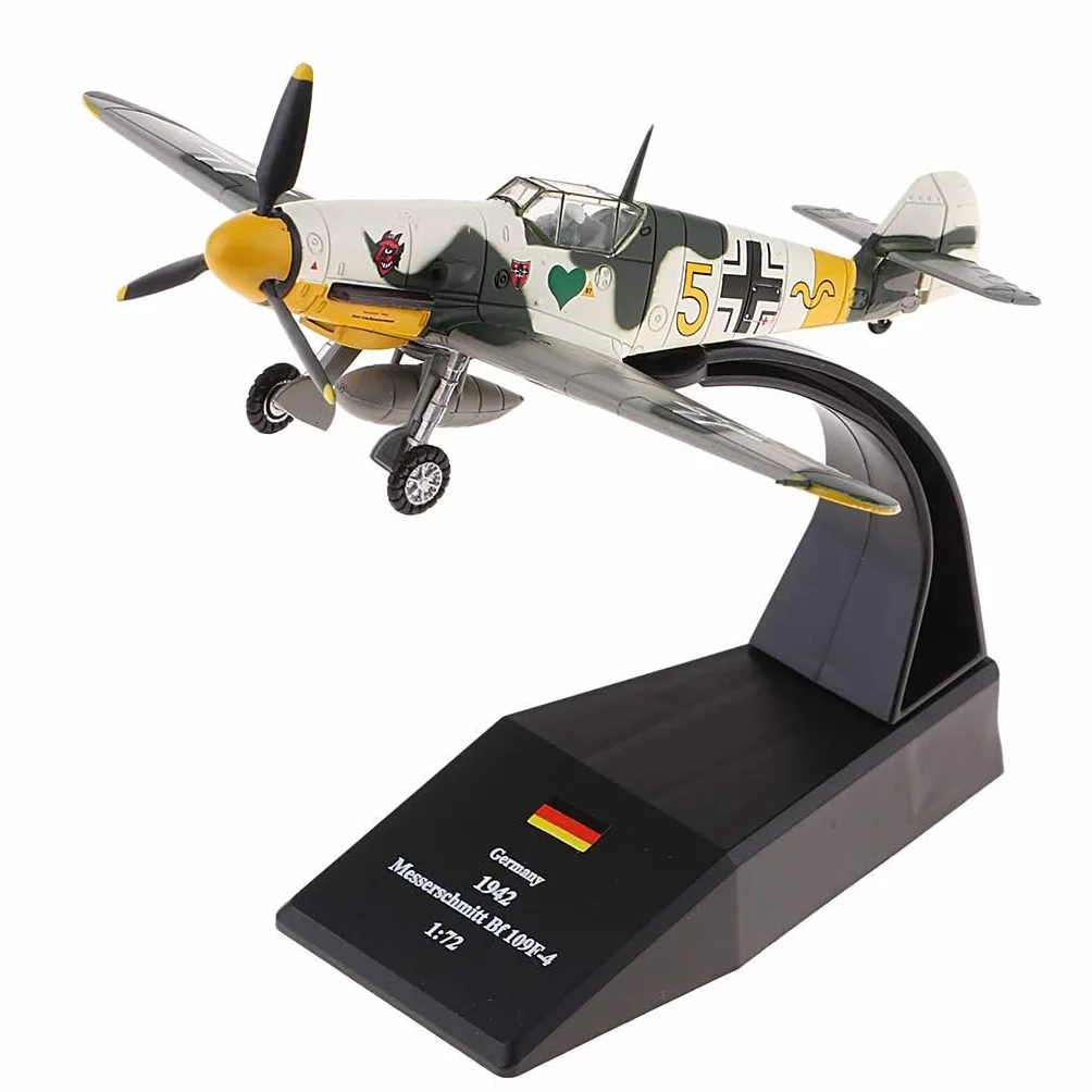 Zalati BF-109 1:72 Model Kit Aereo da Combattimento Tedesco con Supporto Espositore