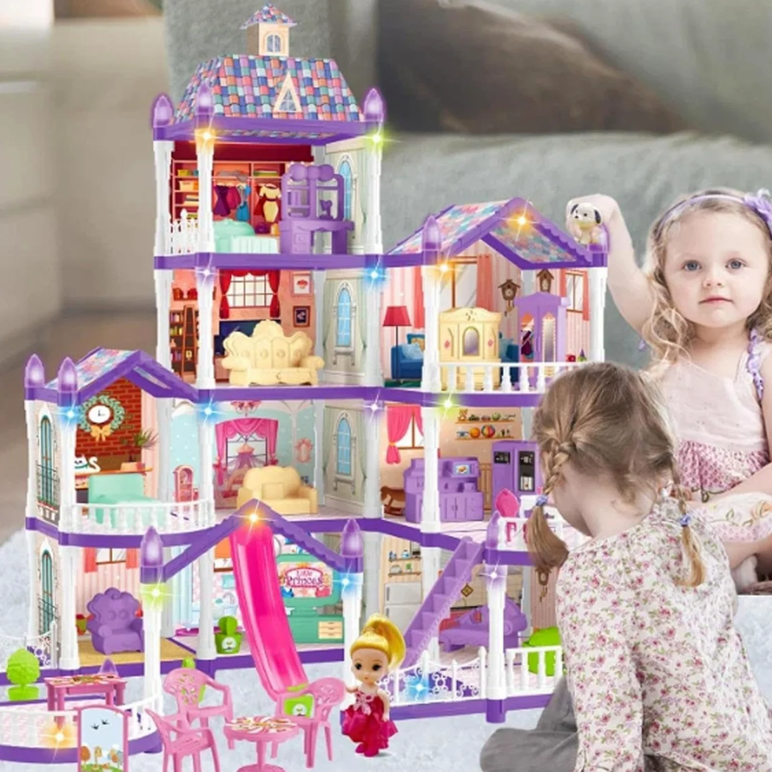 Casa delle Bambole per Ragazze 4 Piani 13 Stanze Villa Miniatura Da Montare | Villa con 3 Principesse, 2 Cuccioli e Arredamento Per Bambini 4-6 di Ruolo Regalo Natale