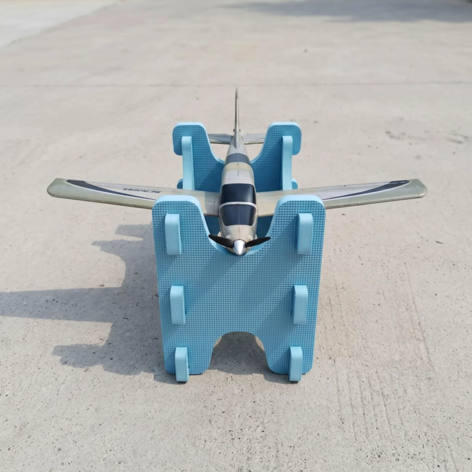 Supporto Aereo in Spugna EVA per Modelli RC Base Cavalletto Culla Fissa Materiale 2cm Antigraffio Stabile E Leggero Adatto a Montaggio Manutenzione Trasporto Volo