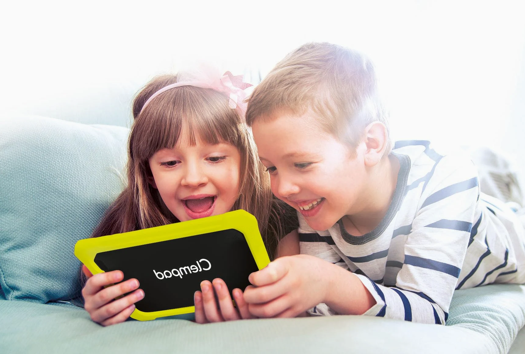 Clementoni - Clempad 8 Pollici PRO, Tablet Educativo Bambini 6-12 Anni, Screen HD, Memoria 16GB, RAM 2G, WiFi, Android 11, 2 Fotocamere, Google Play e Sistema Parental Control, Lingua Italiana, 16796