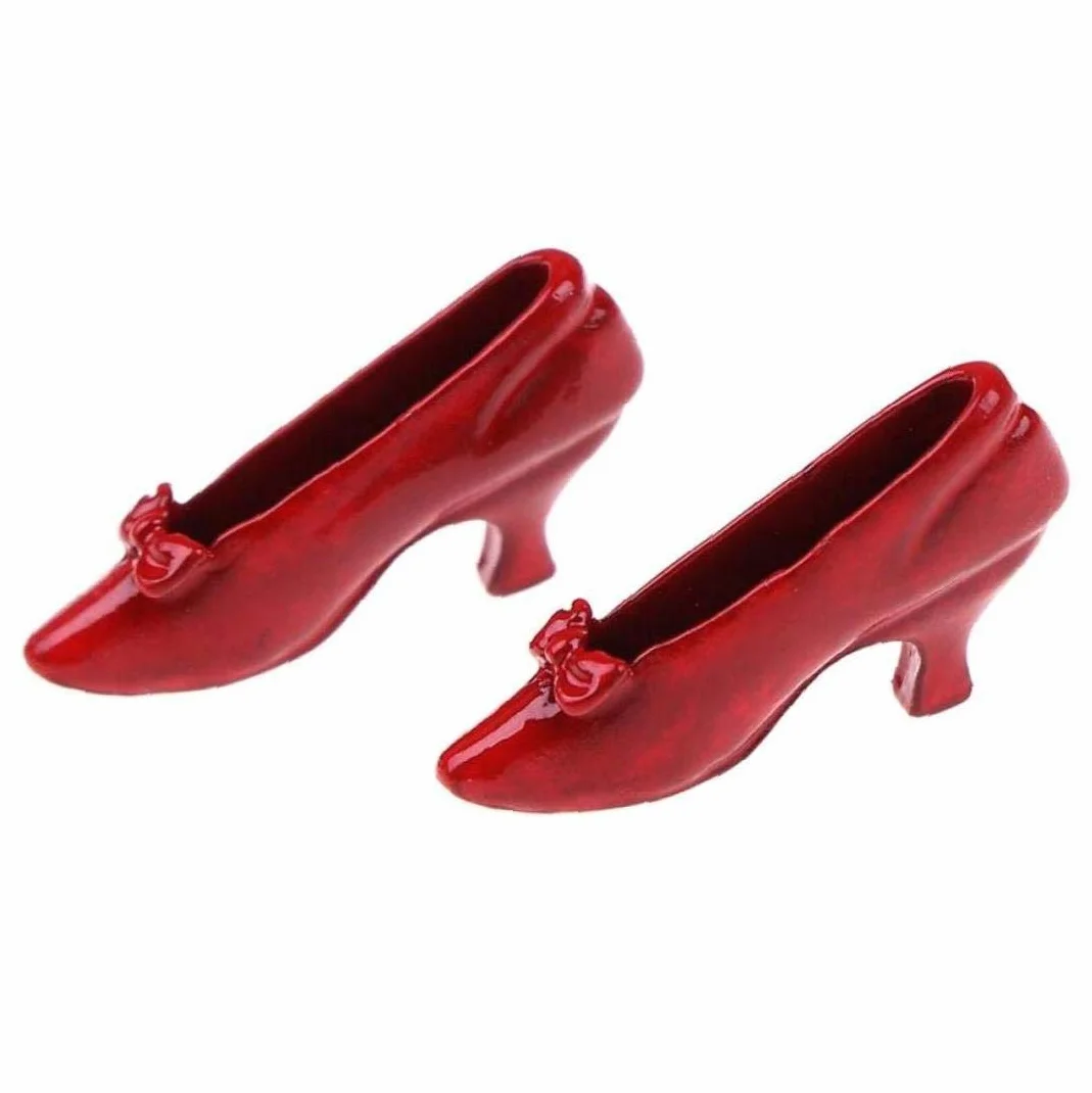 1pair Mini Scarpe col Tacco Alto 1:12 Miniatura Scarpe Rosse con Tacco Dollhouse Gli Accessori della Decorazione