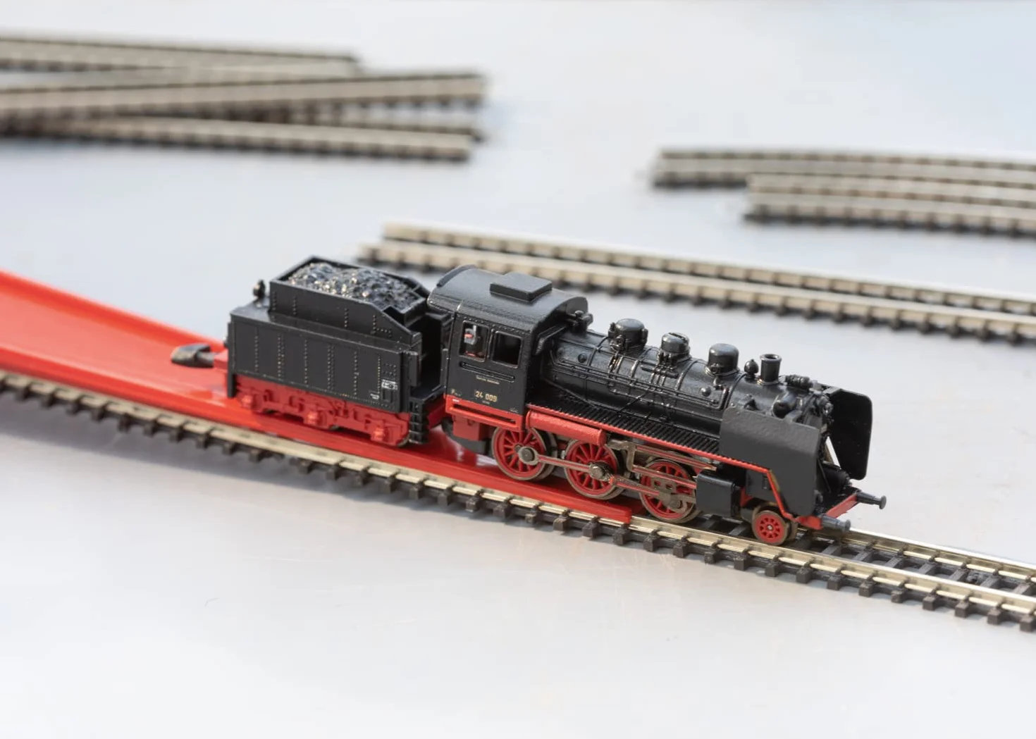 Märklin Modelleisenbahn 81874 Treno passeggeri Museum con Flok a vapore BR 24 Locomotiva Traccia Z 24 cm