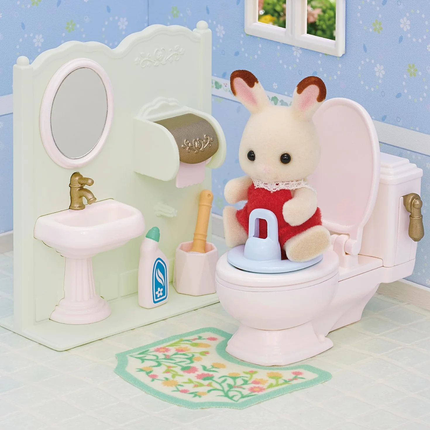 Sylvanian Families - Set Accessori Toilette Completo – Mobili e Dettagli Interattivi per Case delle Bambole – Modello 5740