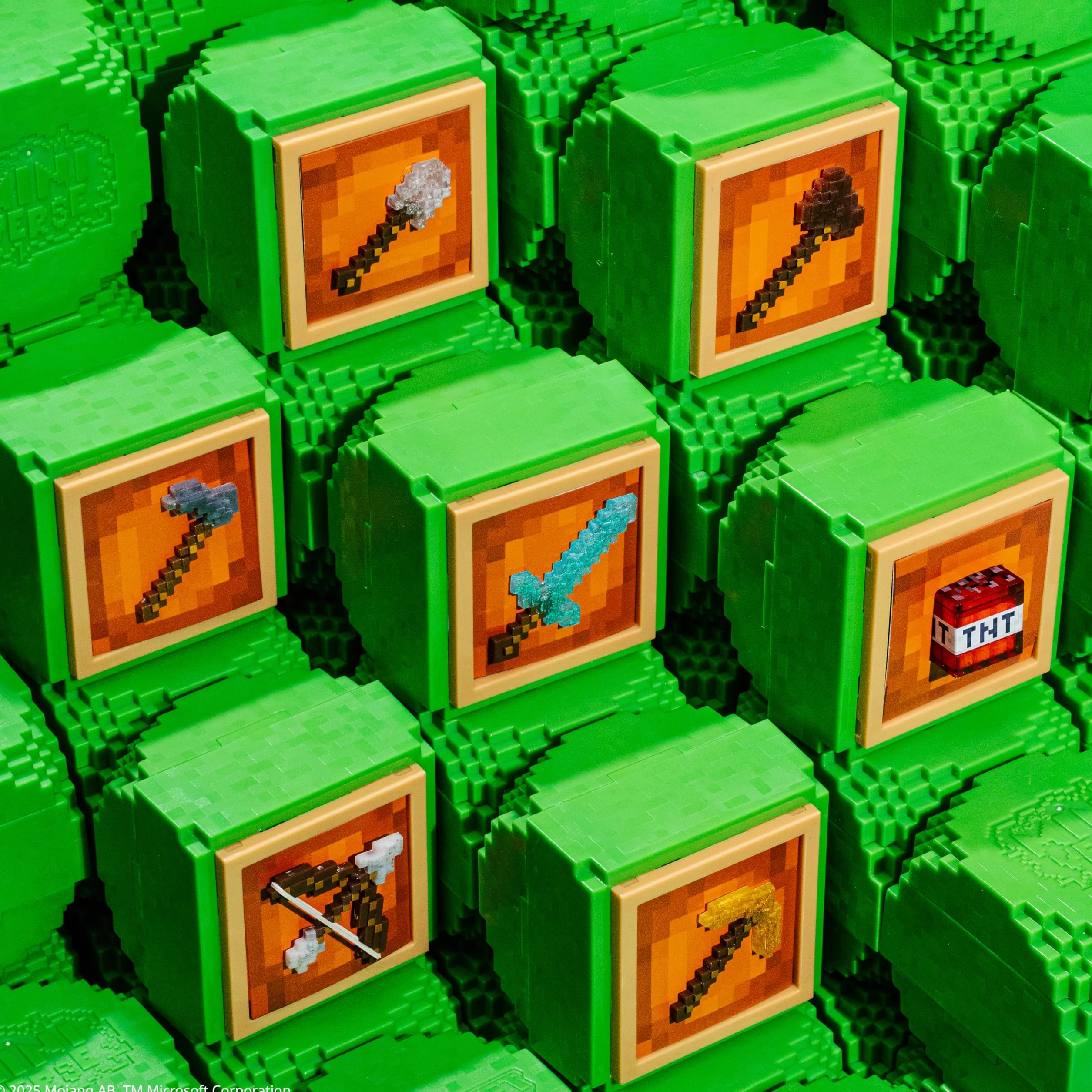 MGA's Miniverse Make It Mini Minecraft - Miniature collezionabili Minecraft, Confezione Cieca, Gioco in Resina Fai-da-te, 12 Pezzi da Collezione, Non commestibile - Per Collezionisti, età 8+